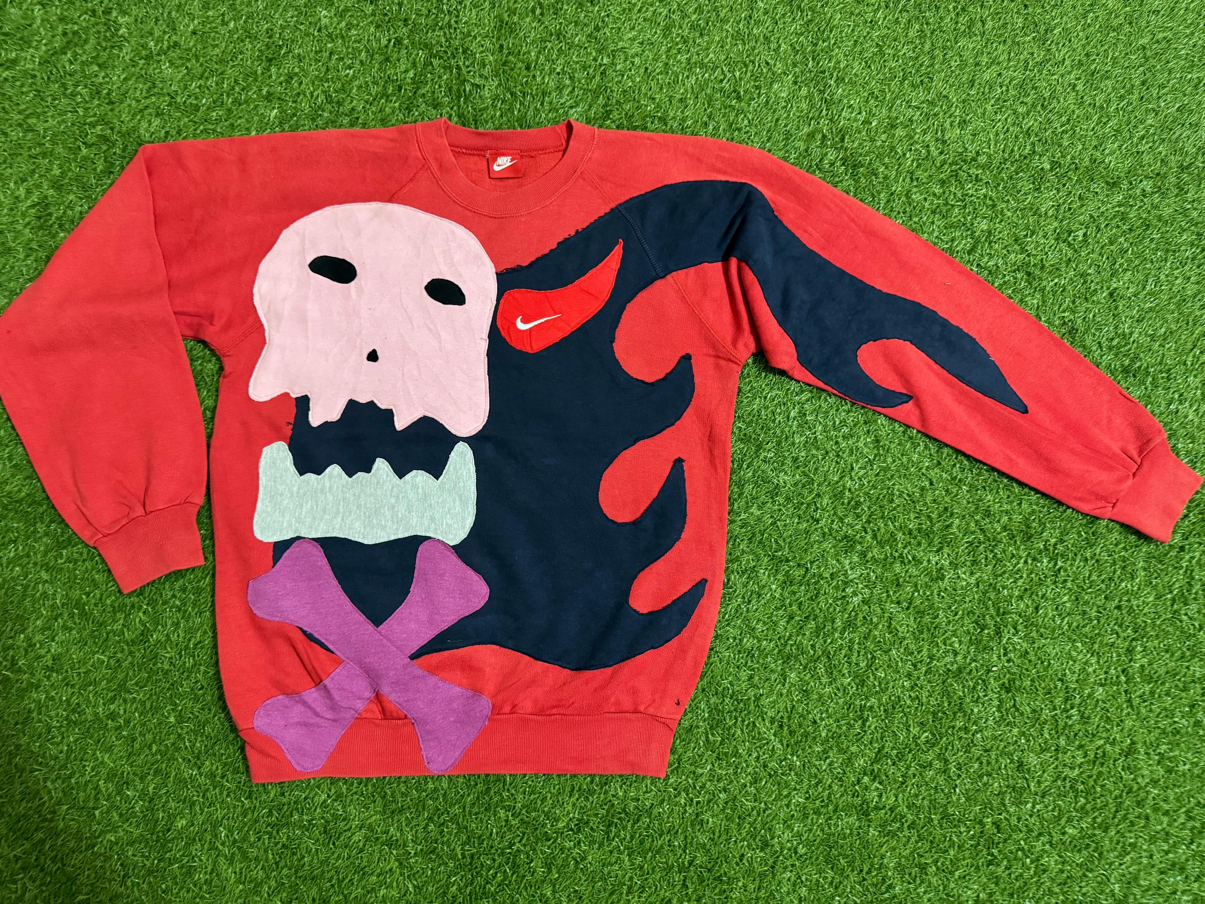 Rework-Stil Nike Sweatshirts