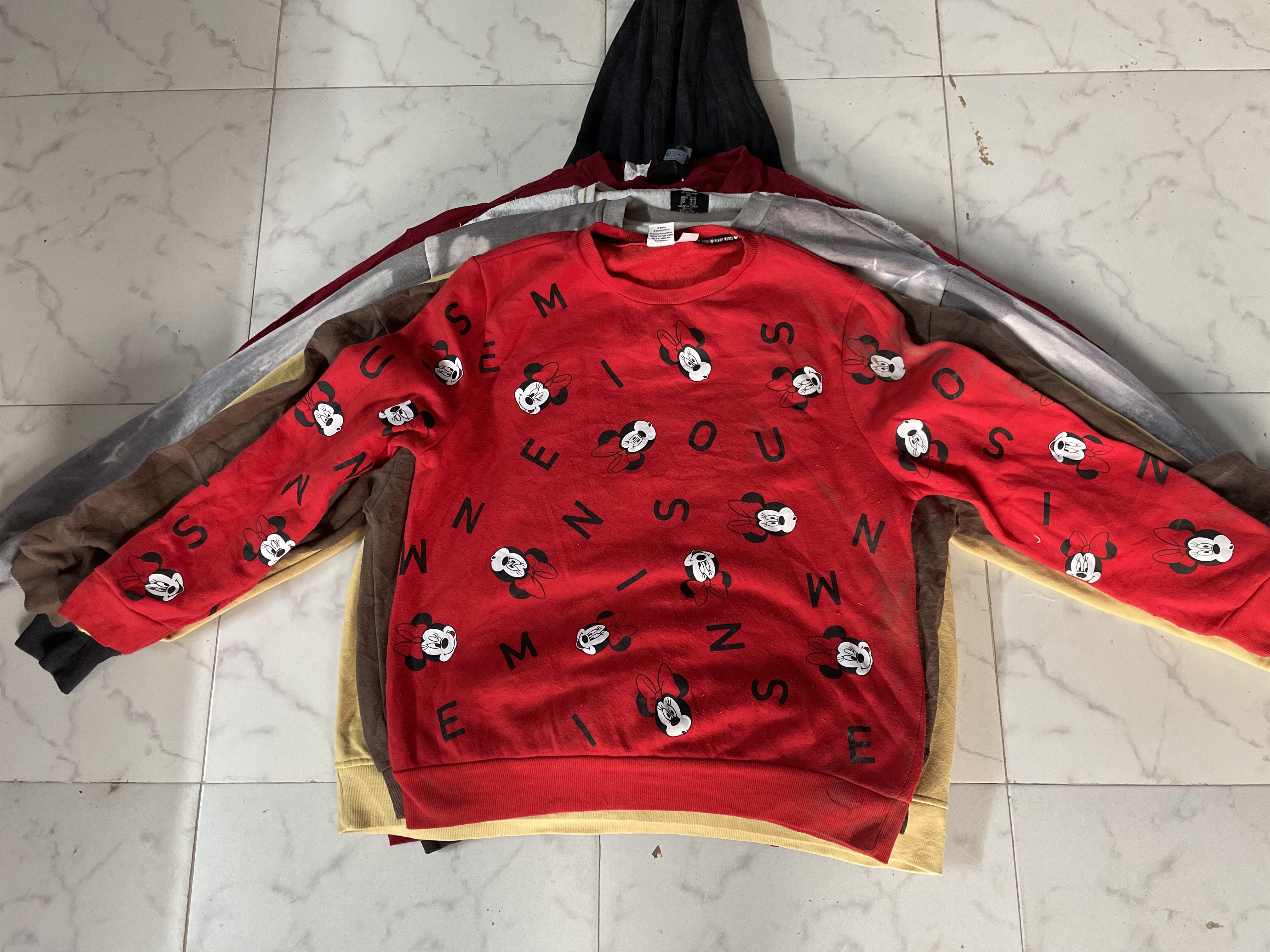sweat-shirt Disney