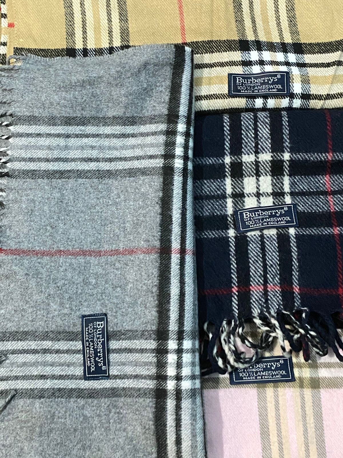 Écharpe Burberry authentique