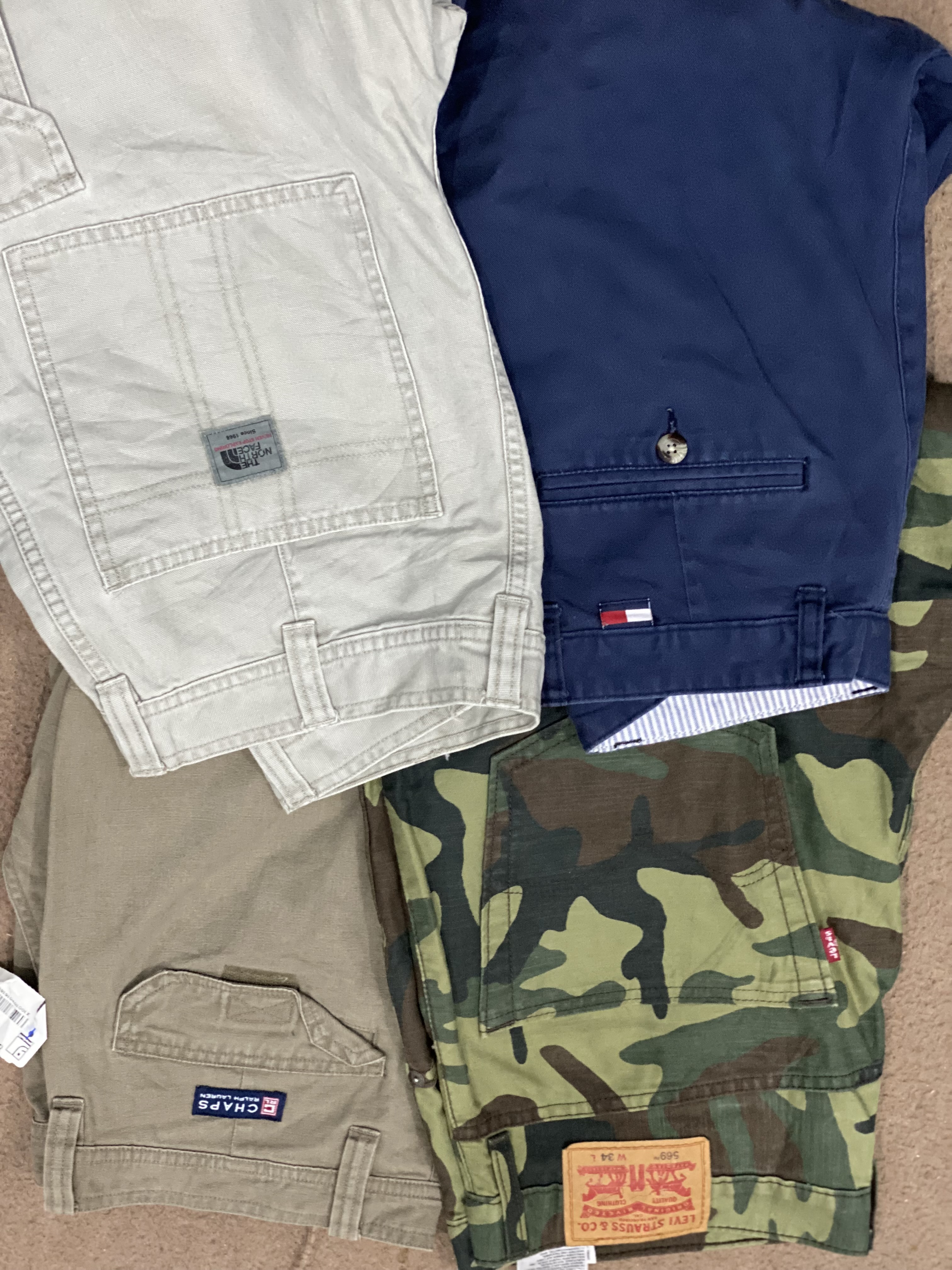 Mix branded short