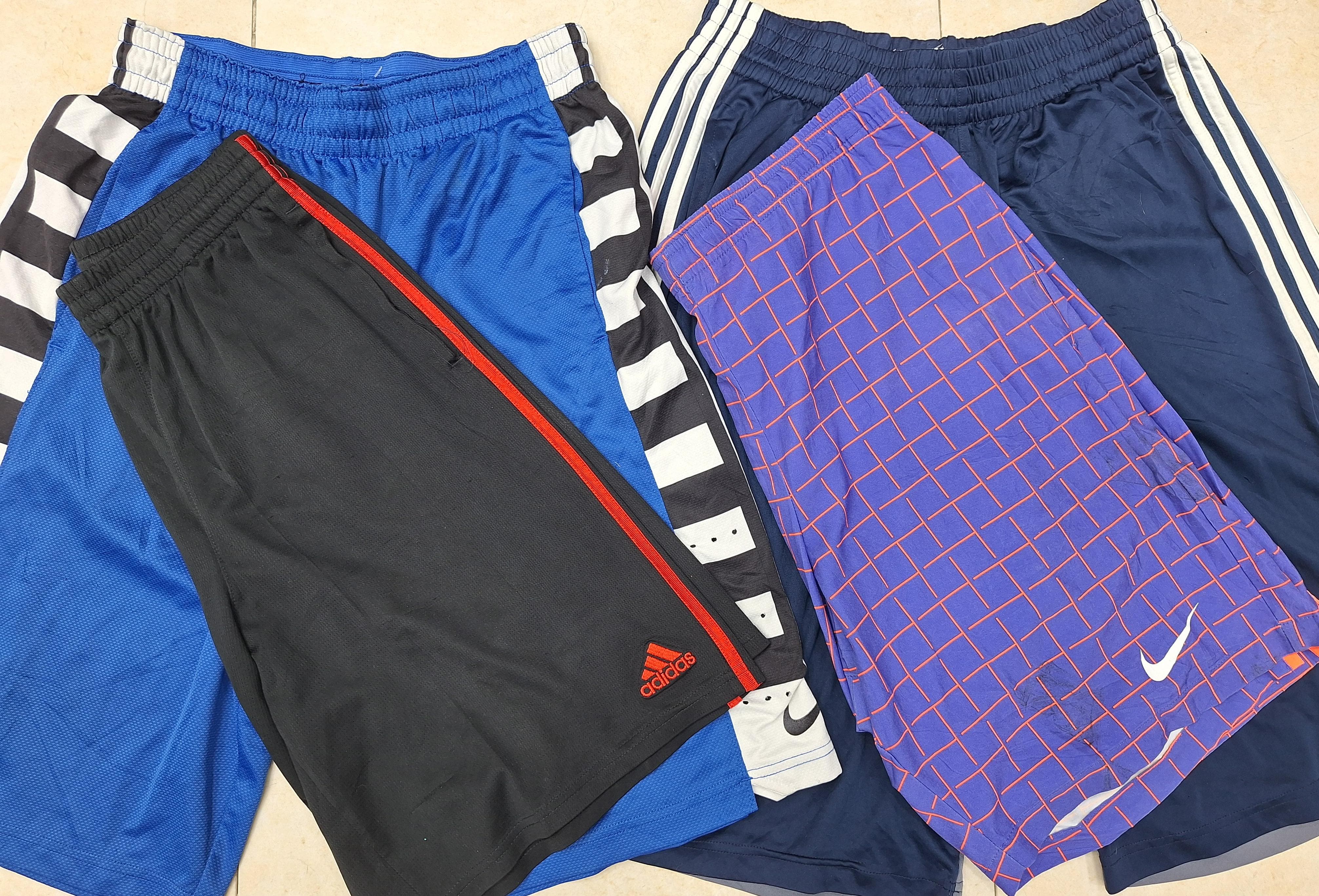 CT1067 Nike / Adidas Pantaloni Sportivi