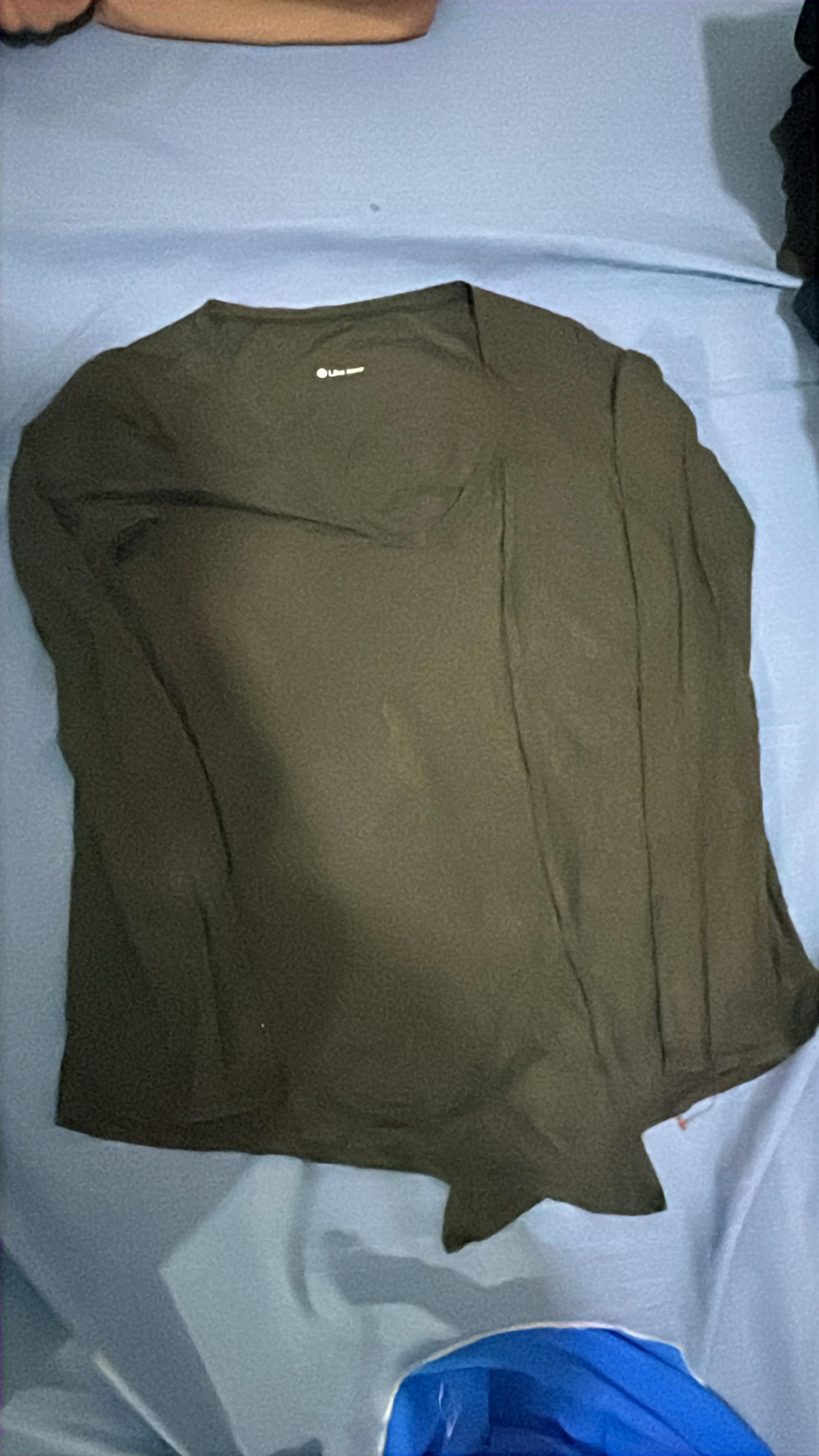 Lululemon top