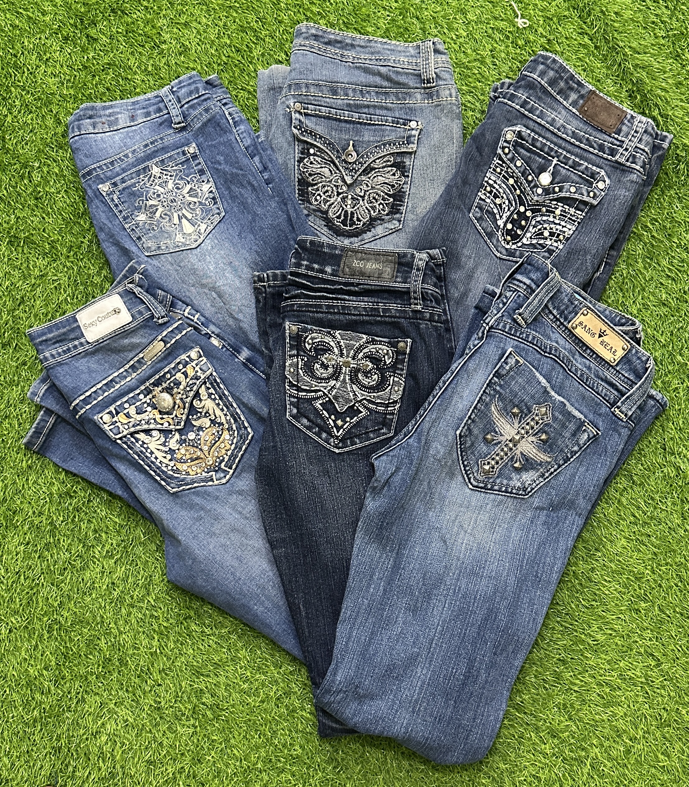 Y2K woman’s flared jeans