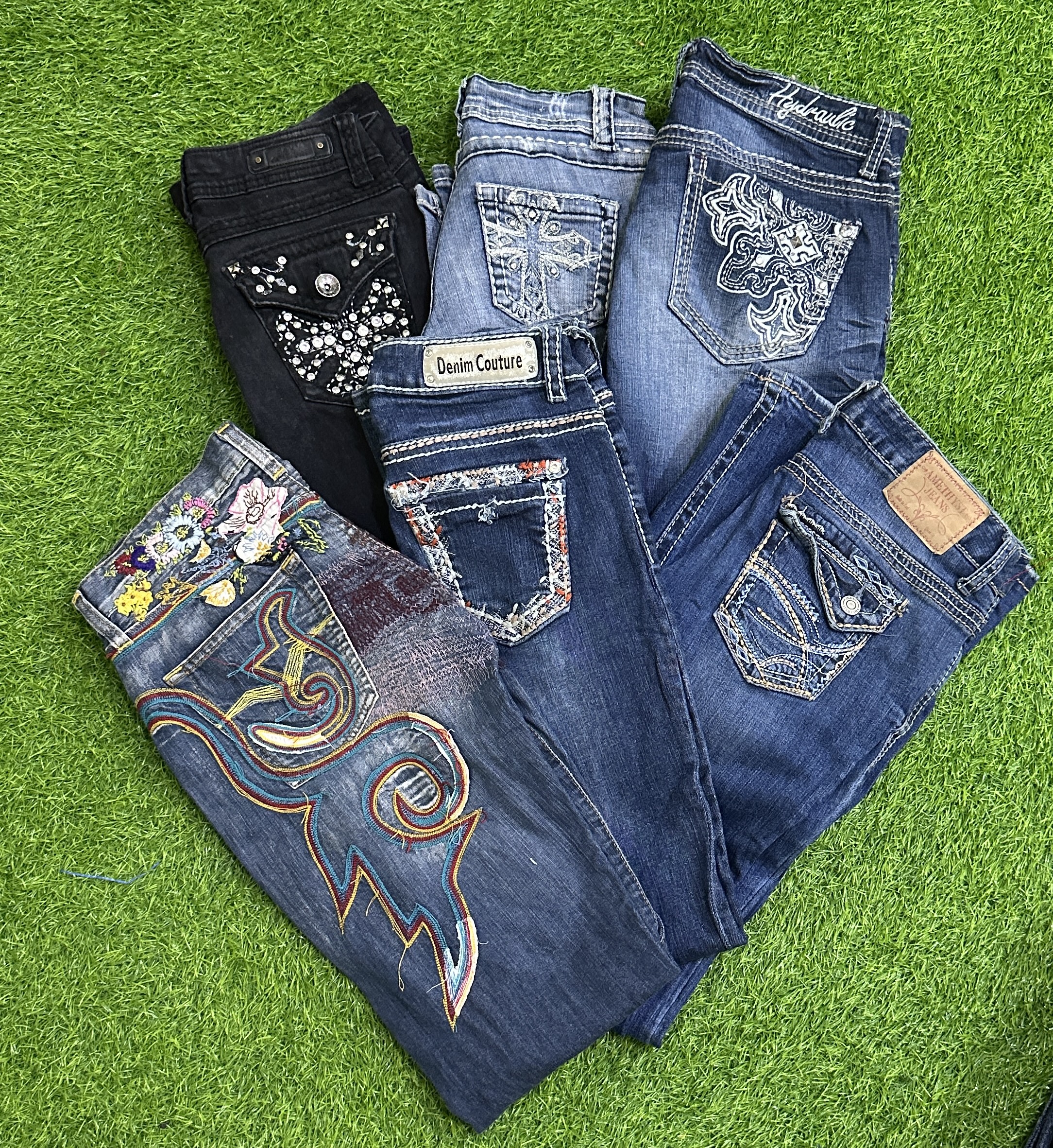Y2K woman’s flared jeans