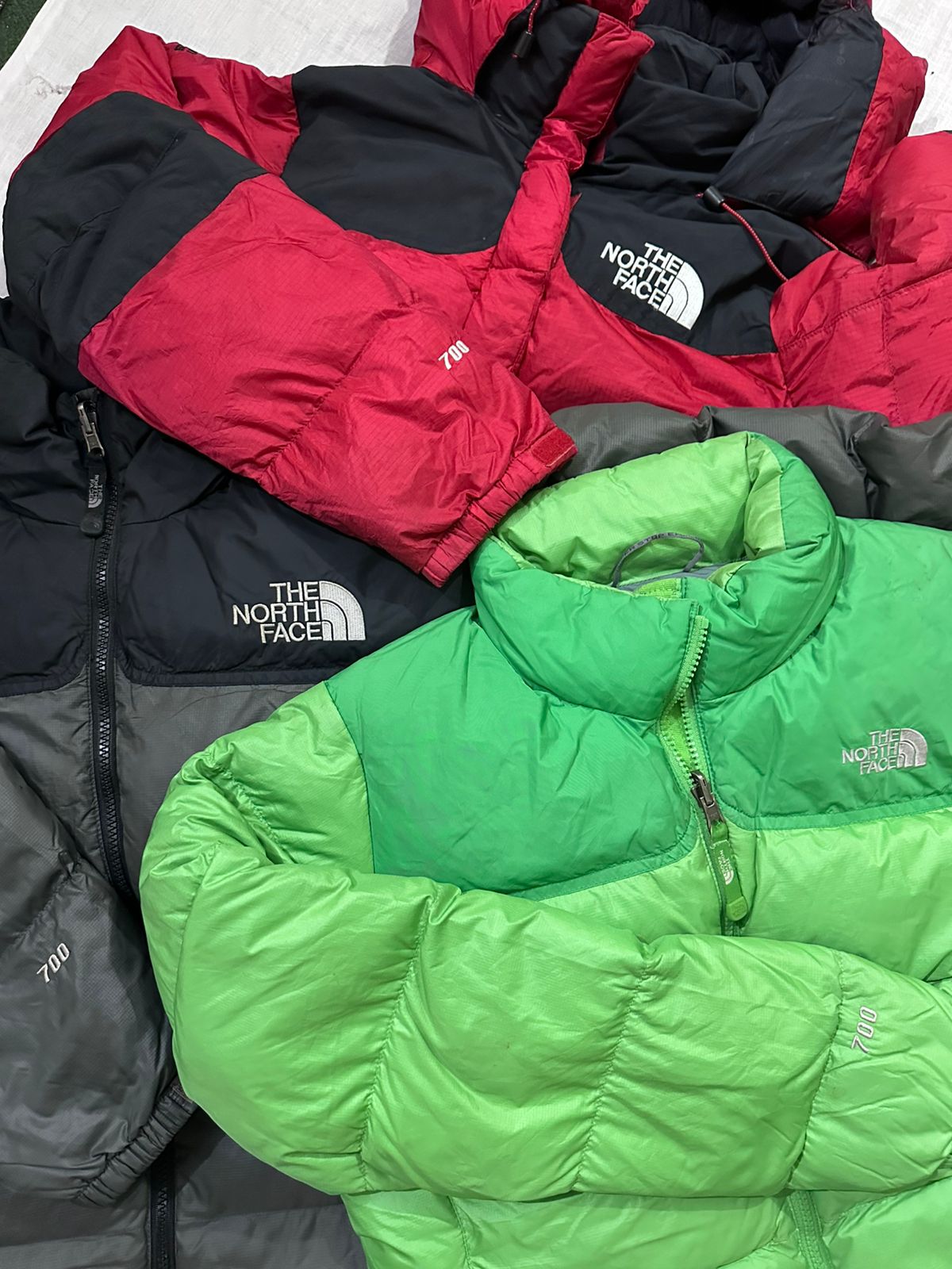 E018 The North Face 700 Puffer jackets P02