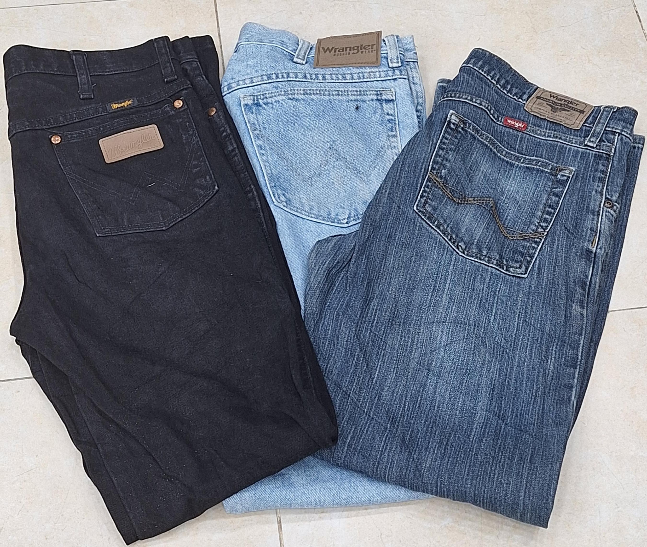CT1146 Wrangler Denim Jeans