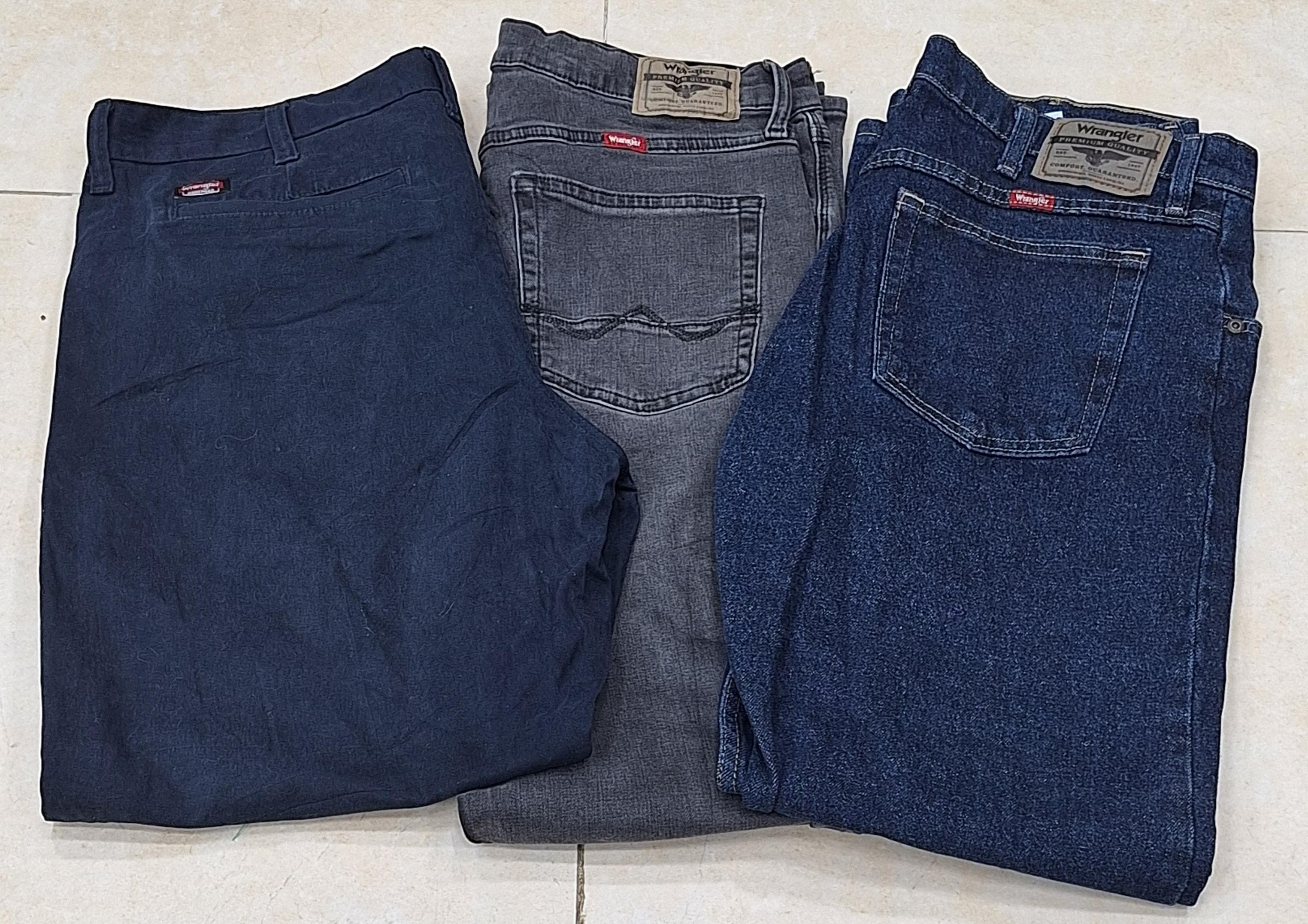 CT1147 Wrangler Denim Jeans