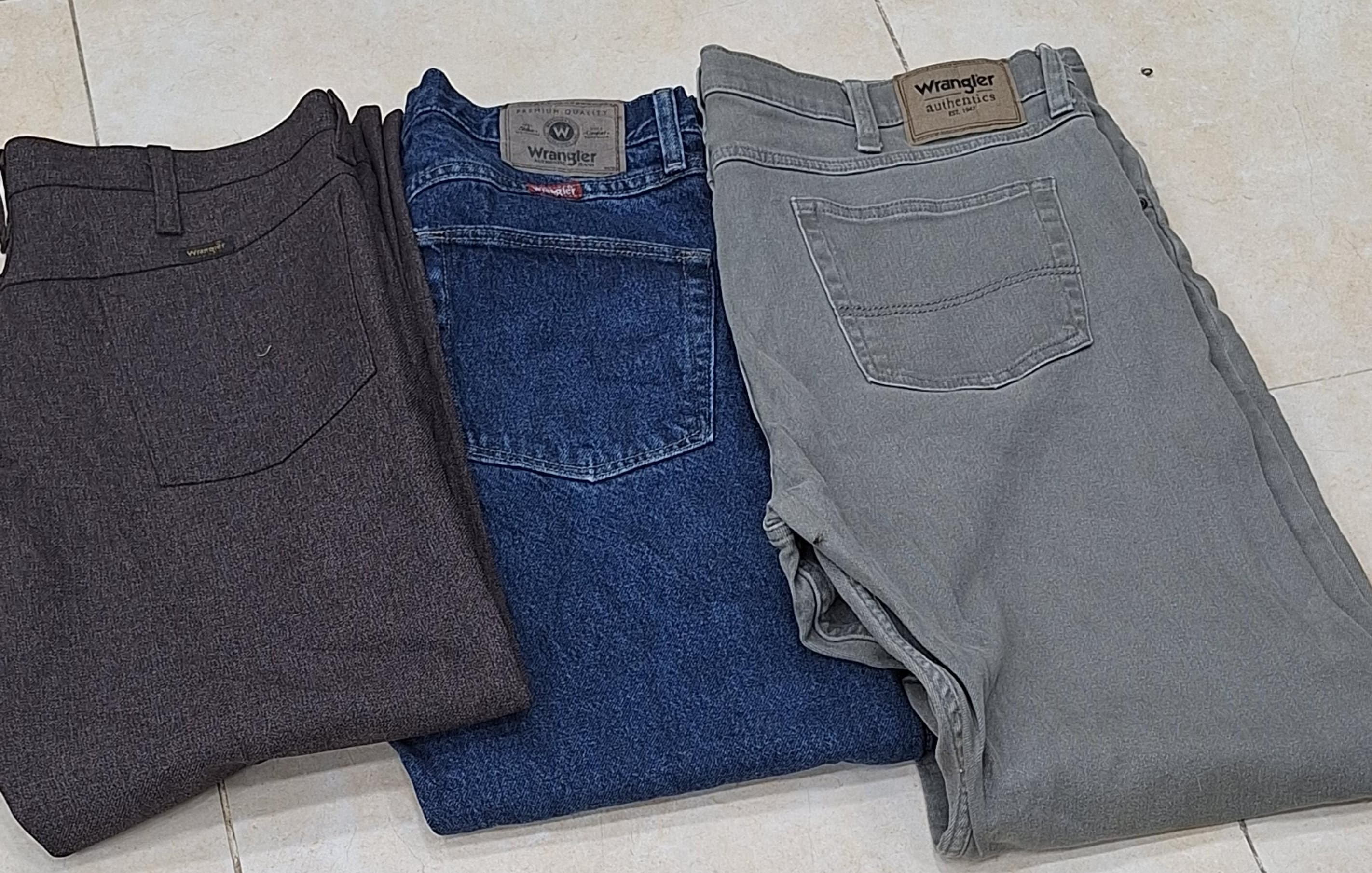 CT1149 Wrangler Denim Jeans