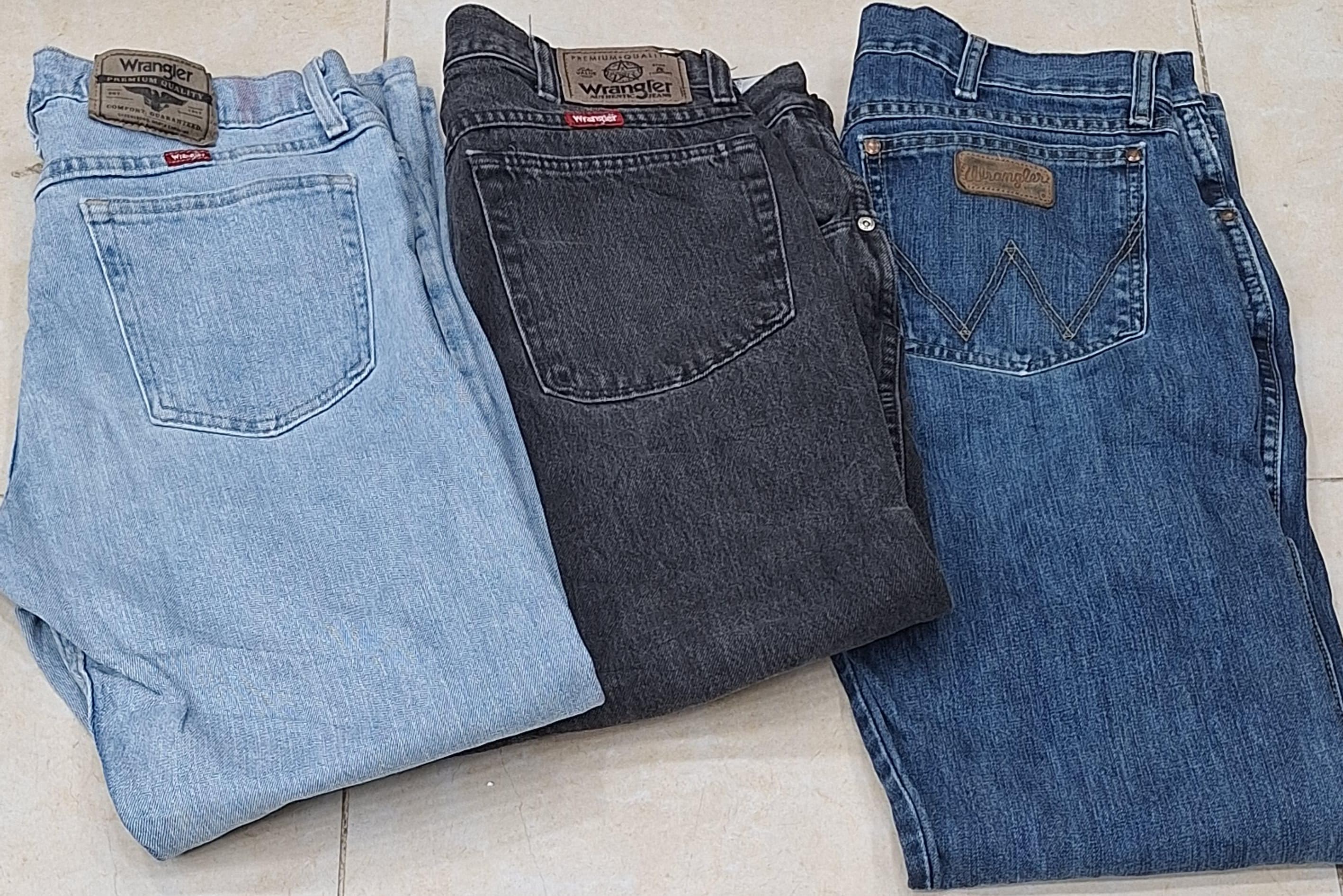 CT1150 Men's Wrangler Mix Denim Jeans