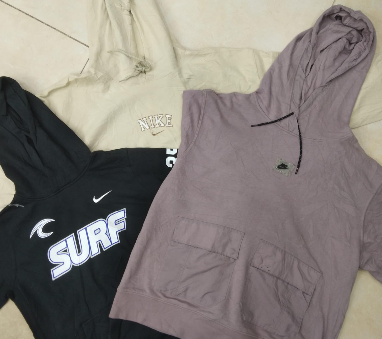CT1163 Sweats à capuche imprimés Nike