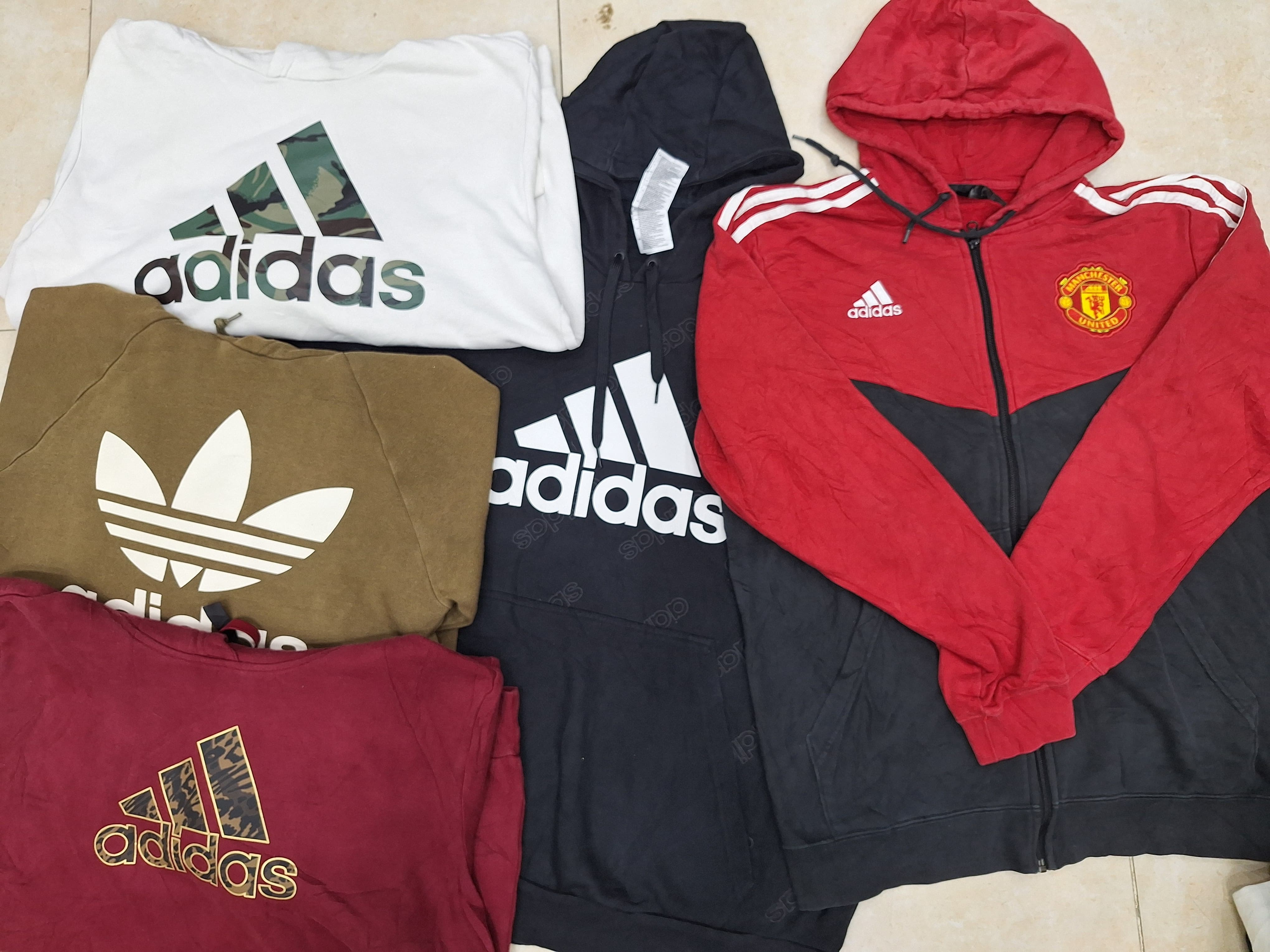 CT1166 Adidas/Nike Mélange de Sweats à Capuche Imprimés