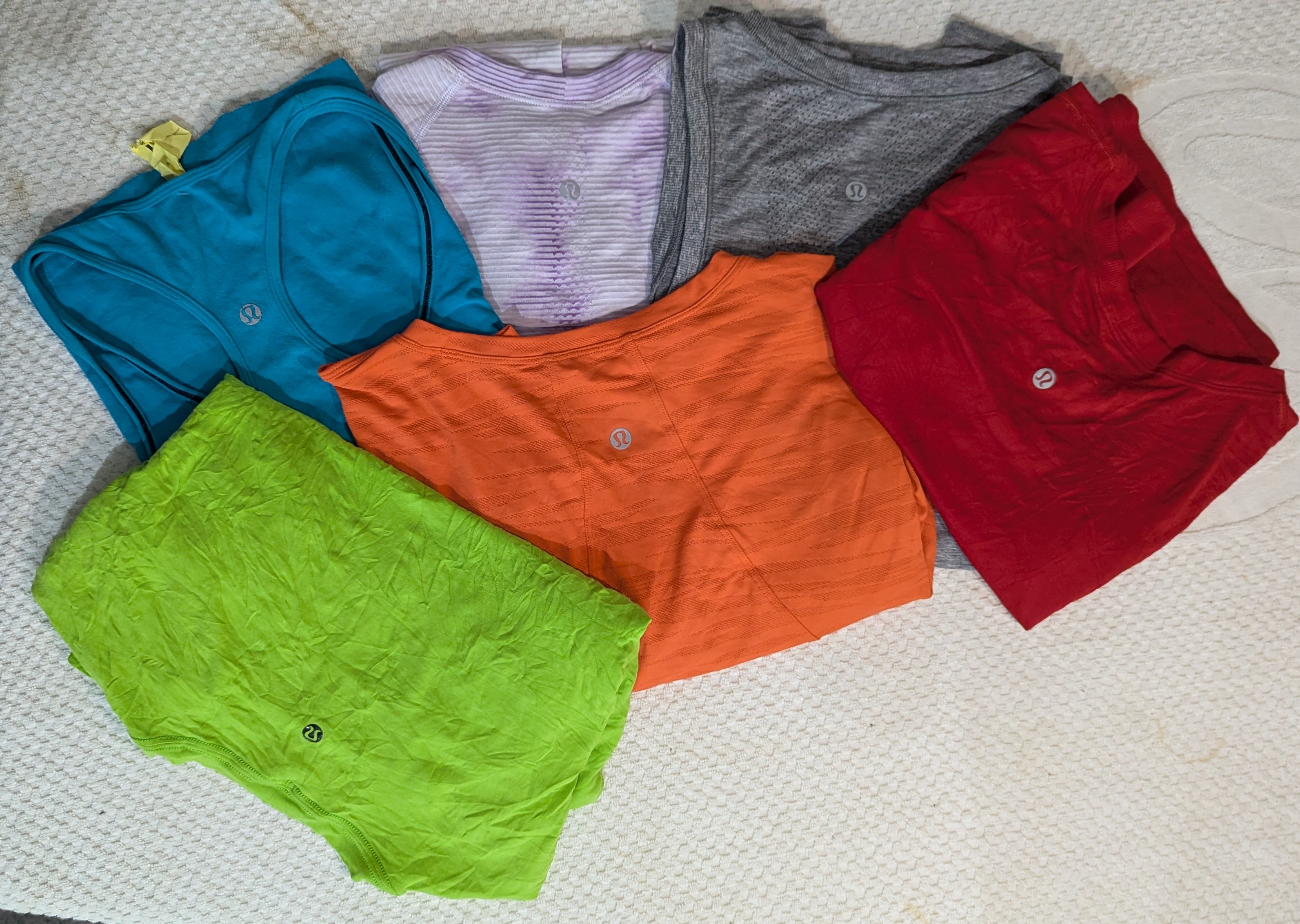 T-shirts et hauts Lululemon