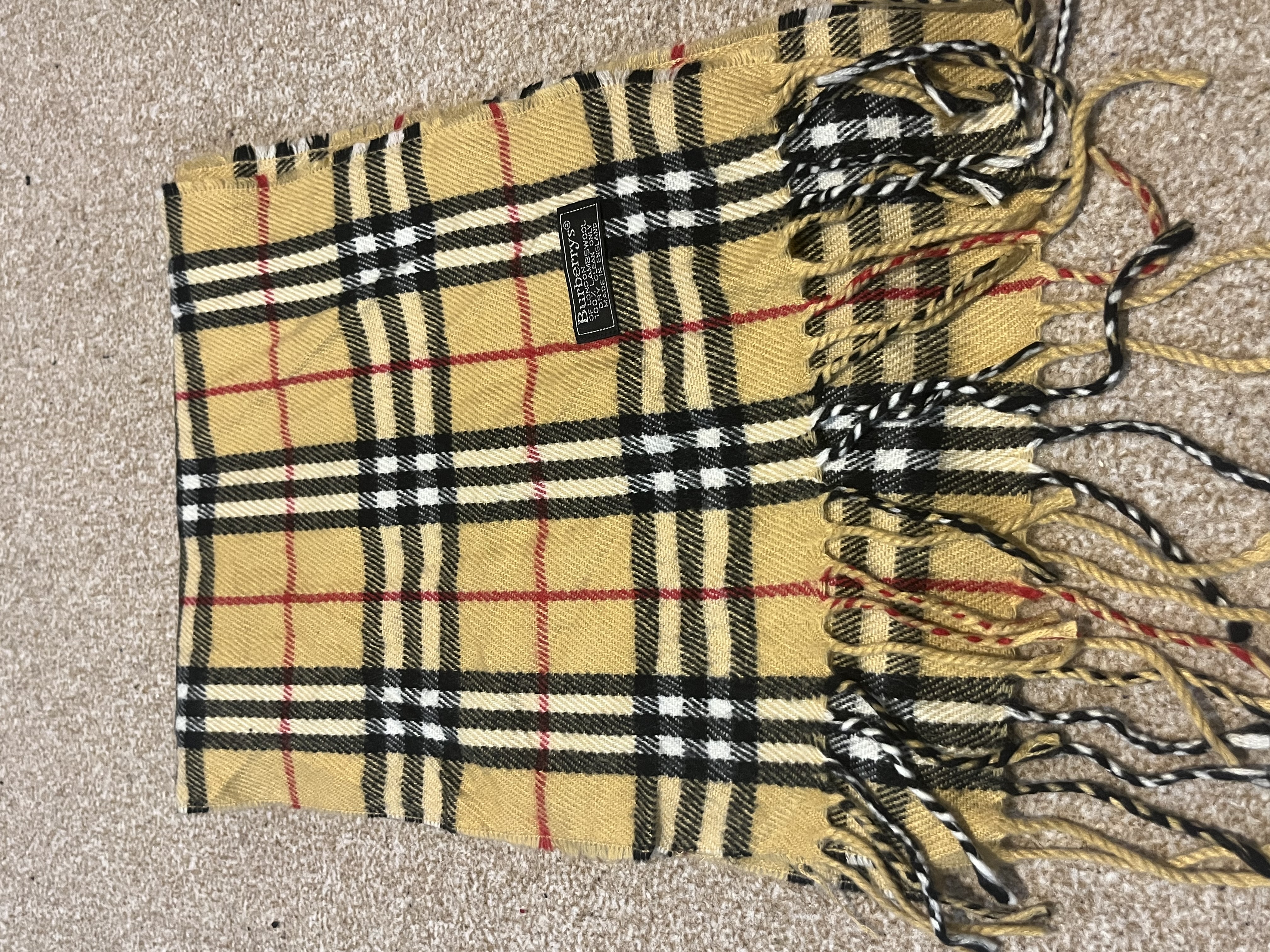 Burberry Scarve