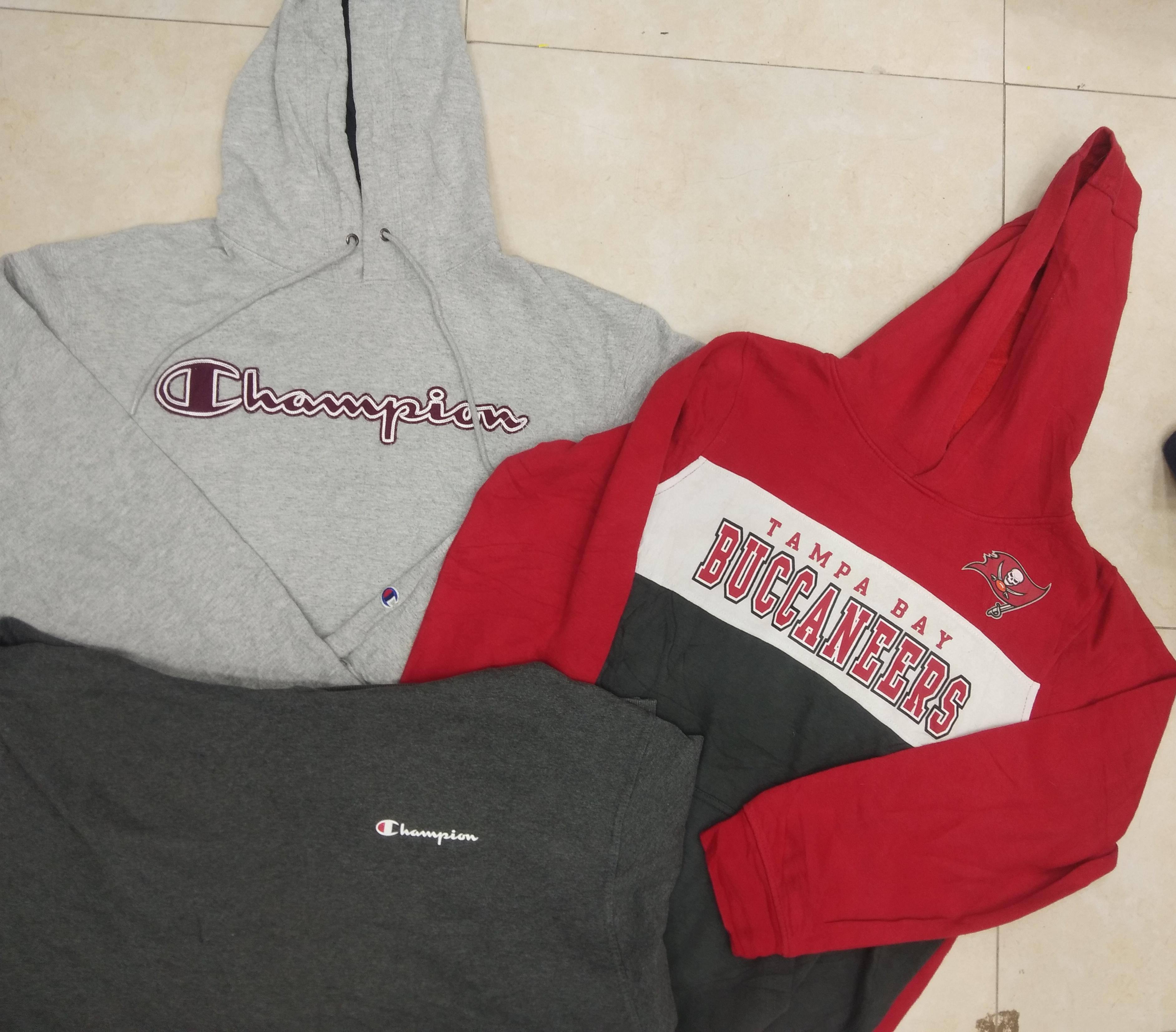 CT1257 Champion Hoodies