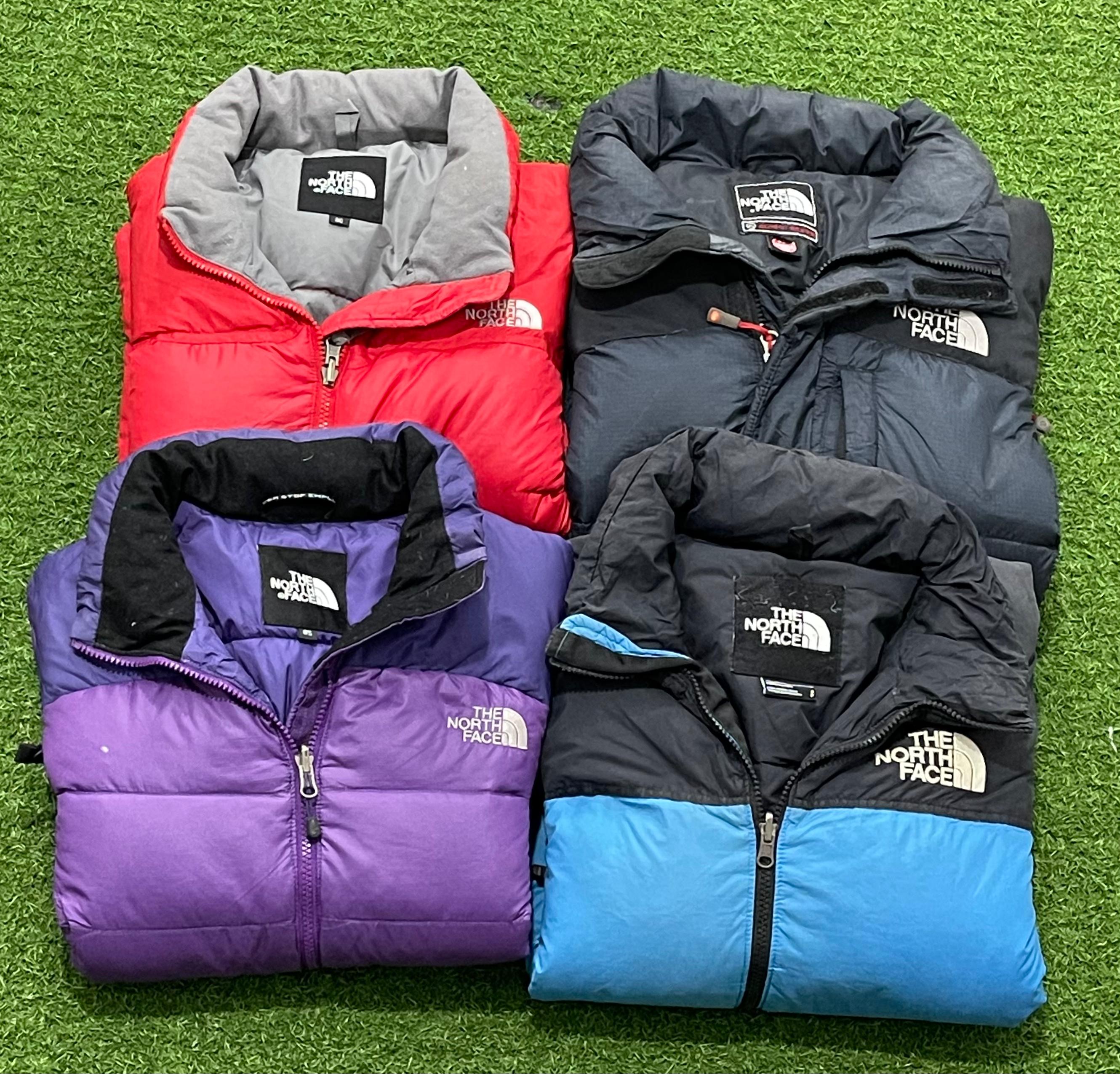 TNF | JAQUETA PUFFER | 310