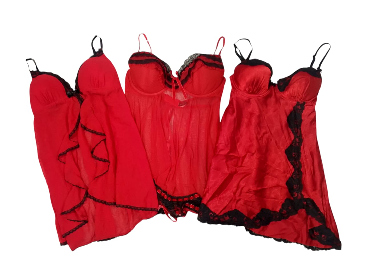 Top in pizzo romantico ed elegante -10p -31/7/25