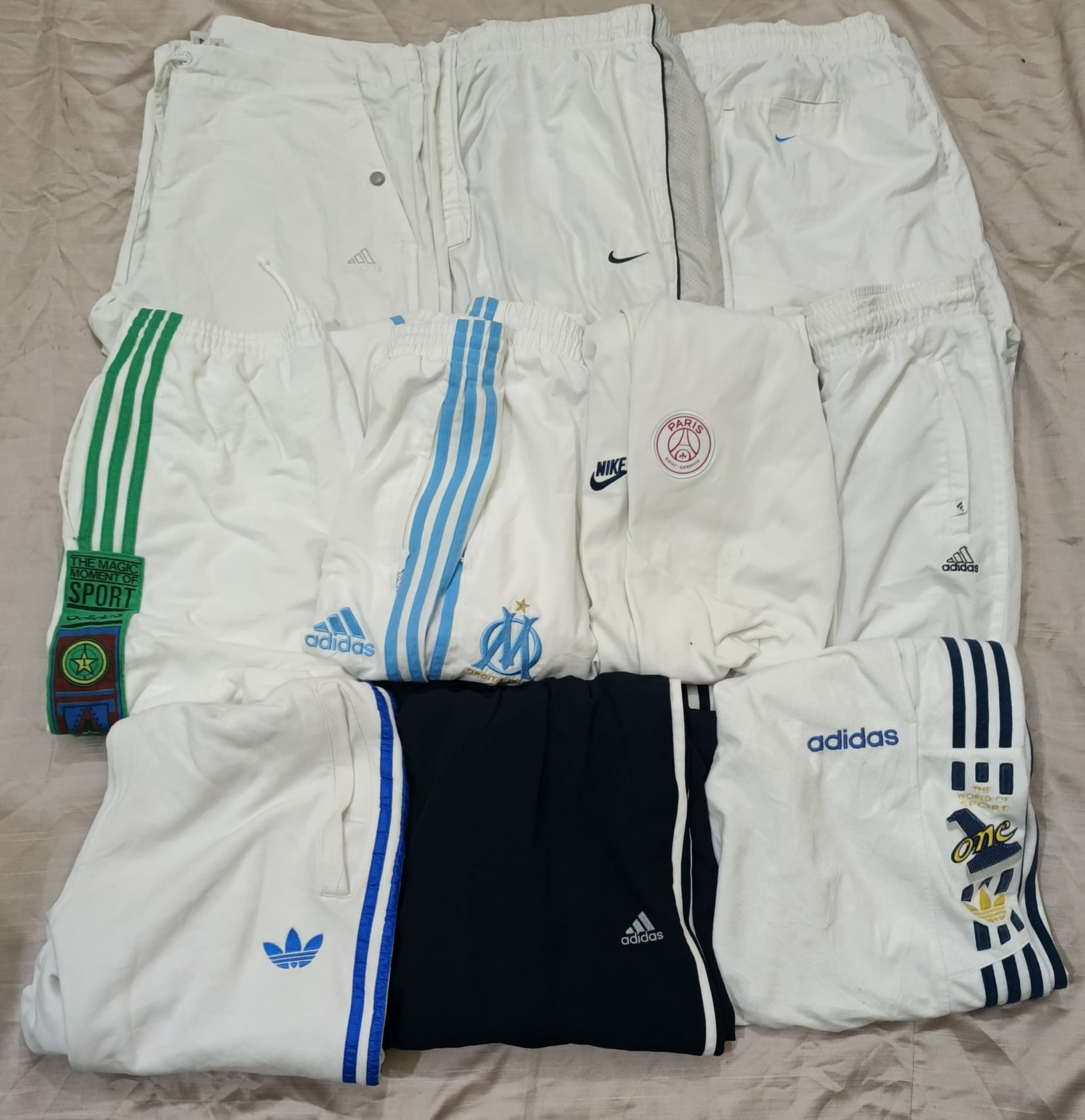 Pantalones de chándal Nike y adidas