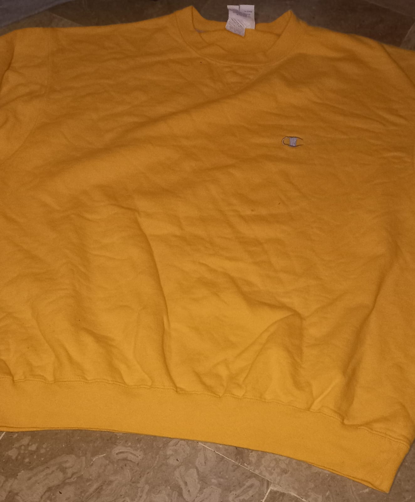 Sweat shirts