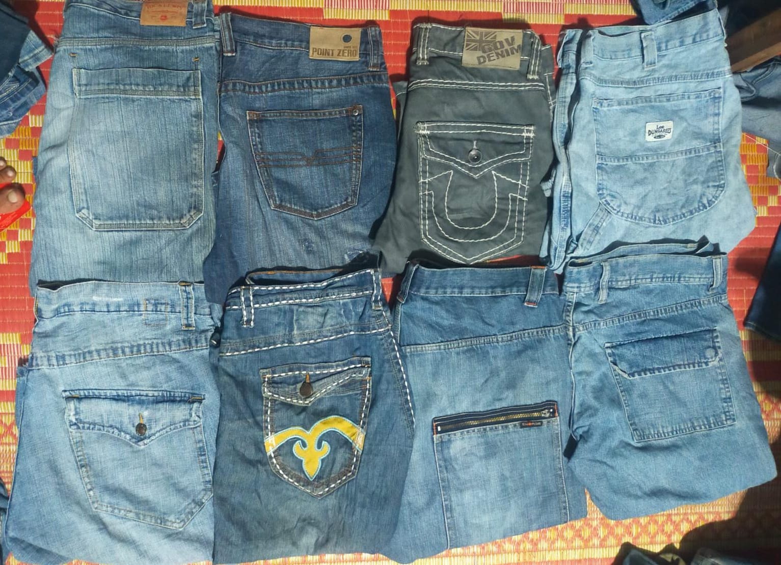 LEE AND OTHER MIX BRANDS SHORTS (MD 1242)