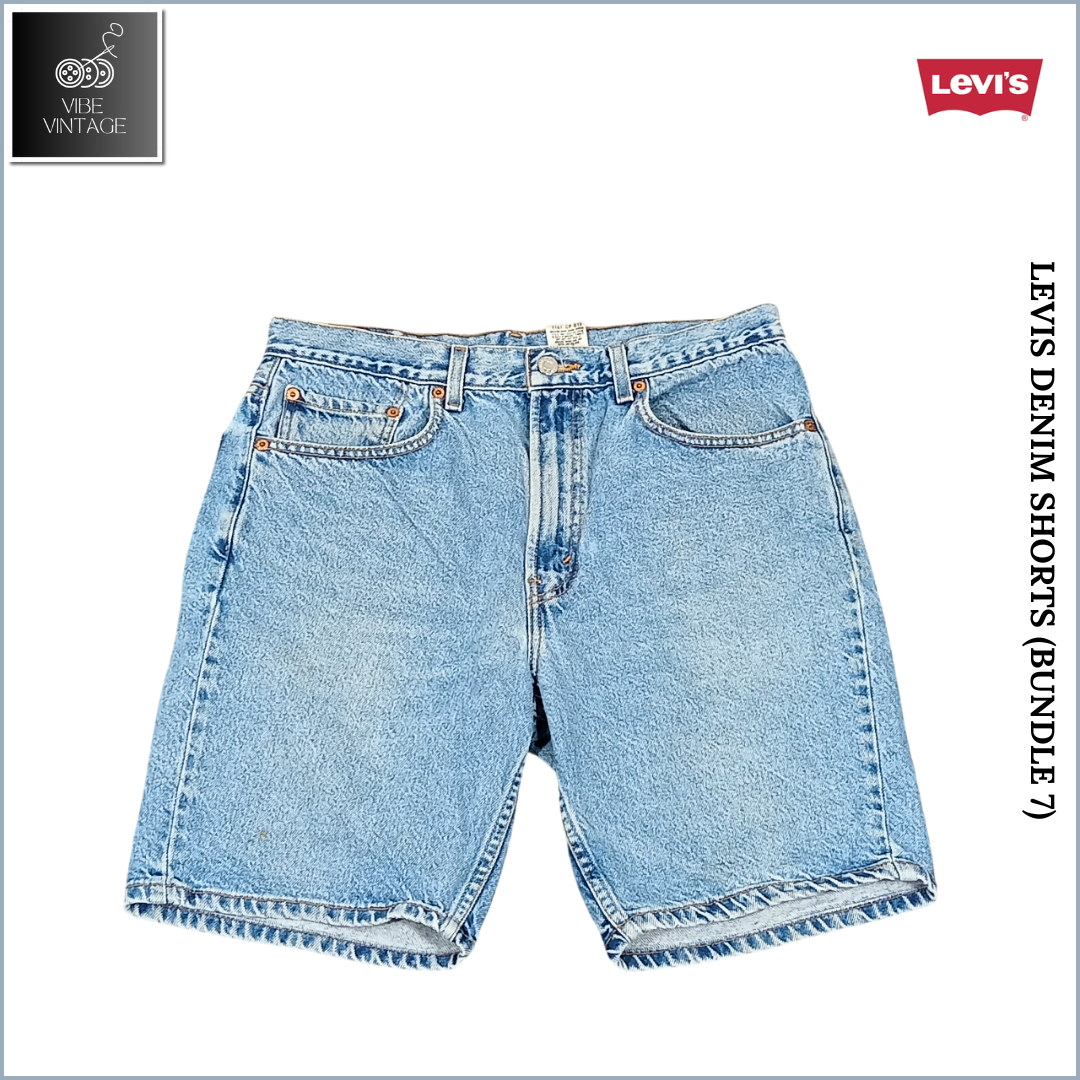 SHORTS DE JEANS LEVI'S (LOTE 7)