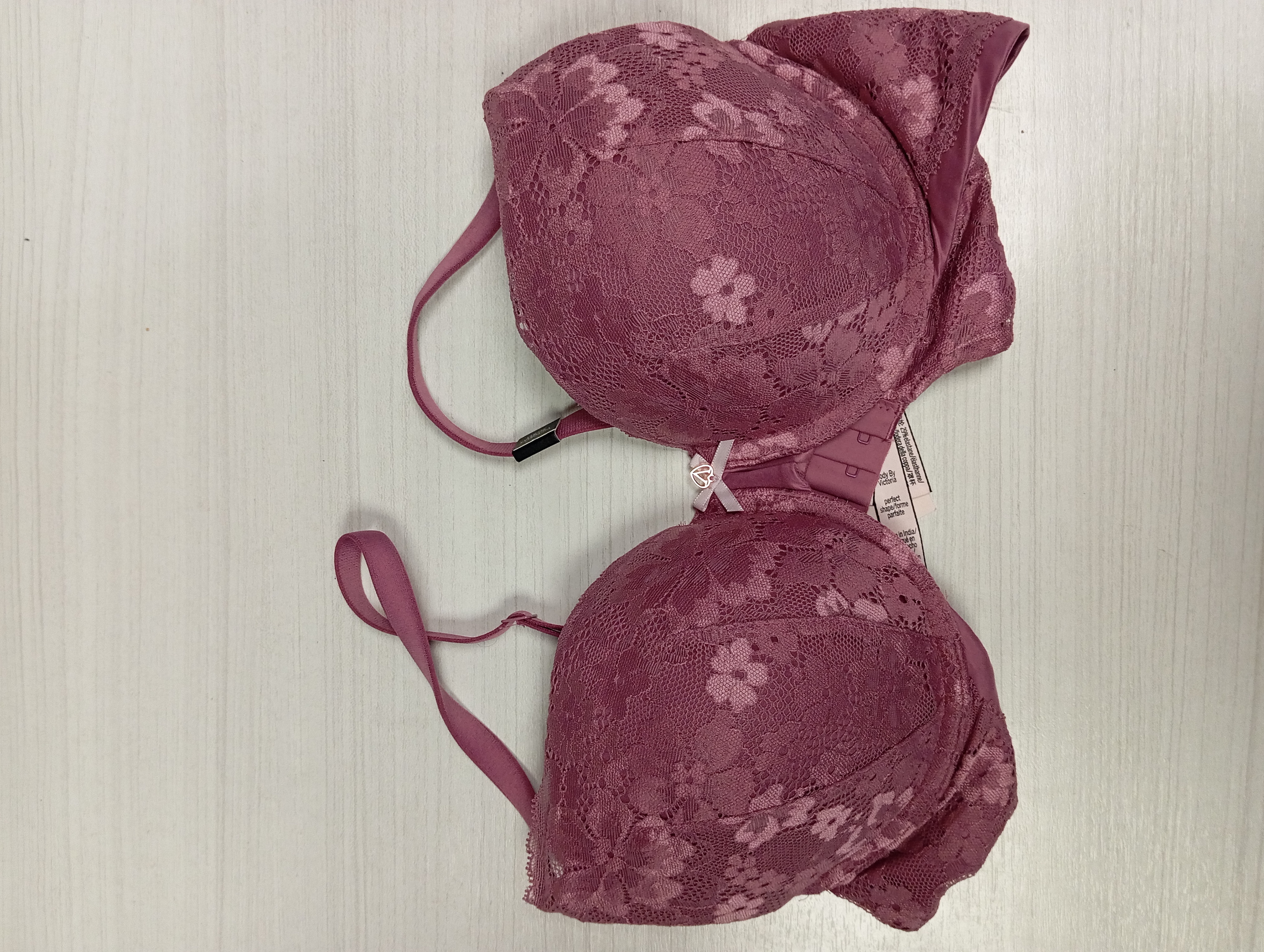 15 | Victoria secrets Bra