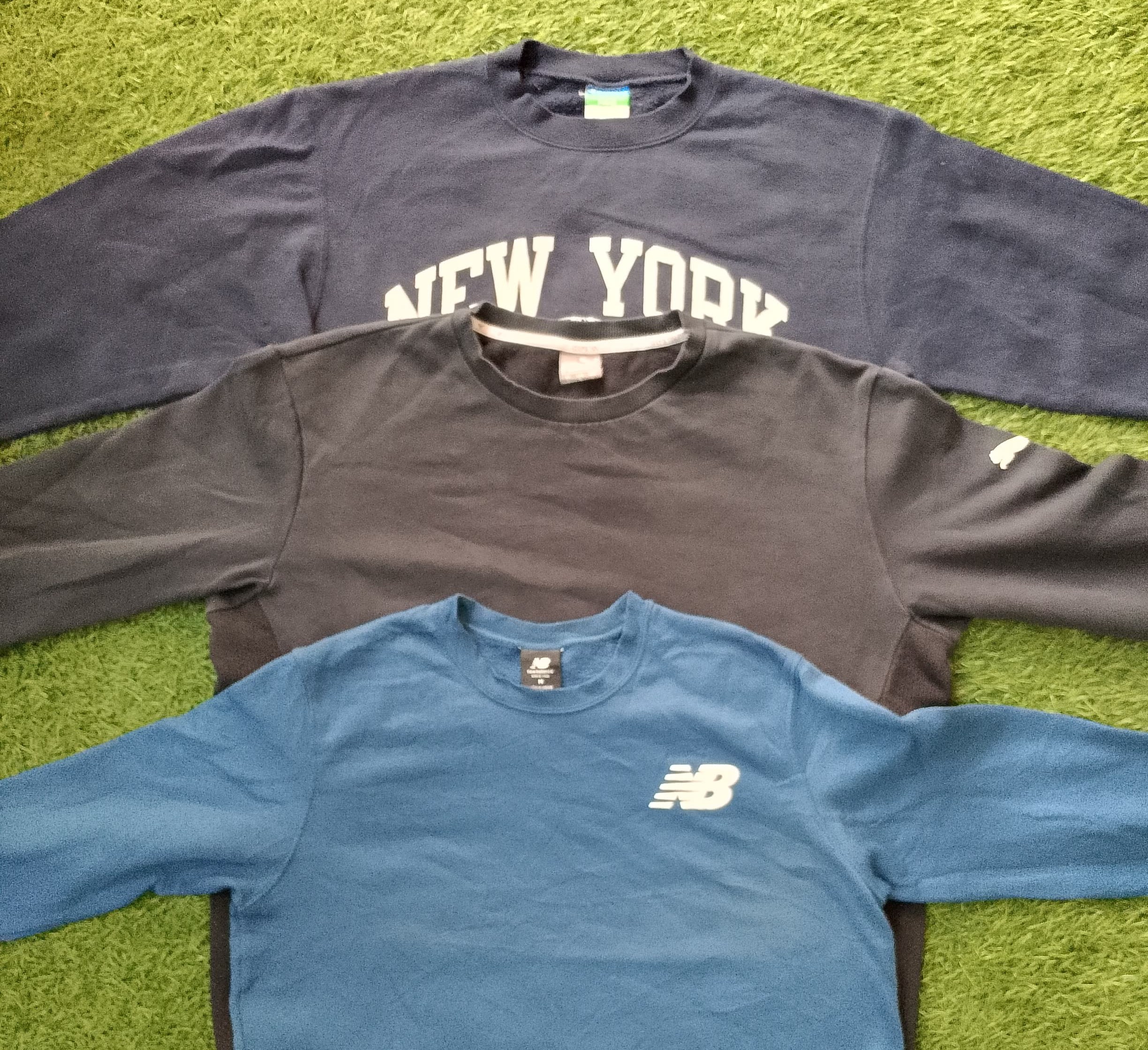 Marken-Sweatshirt UN001