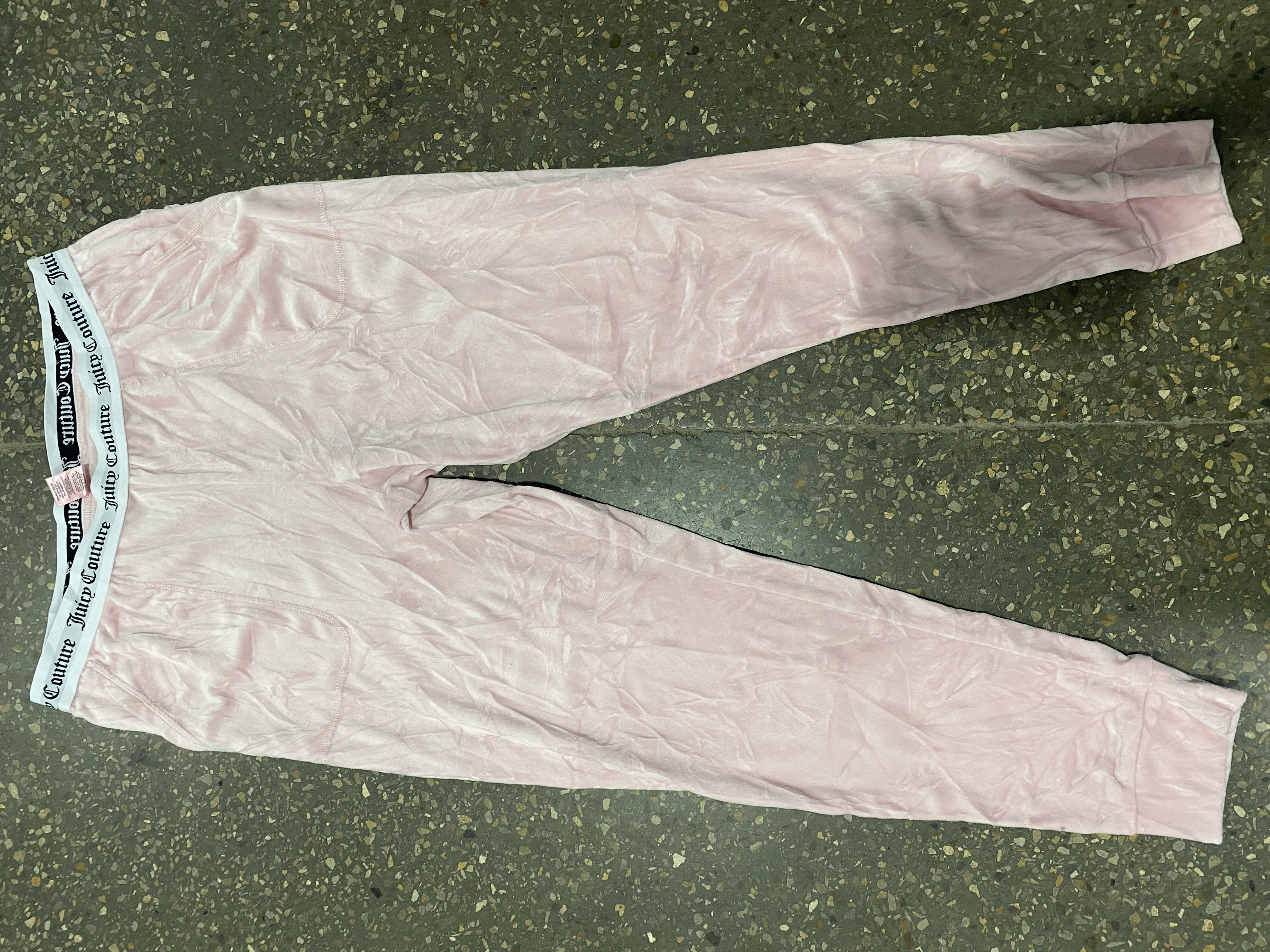 28 | Juicy Couture Trousers