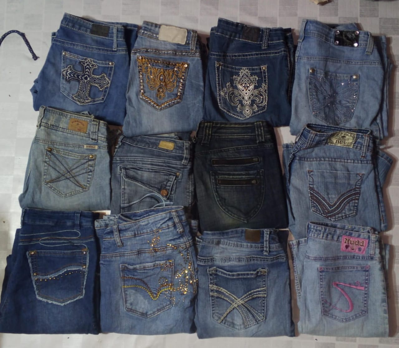 WALLFLOWER UND ANDERE MIX-MARKEN JEANS (MD 1258)