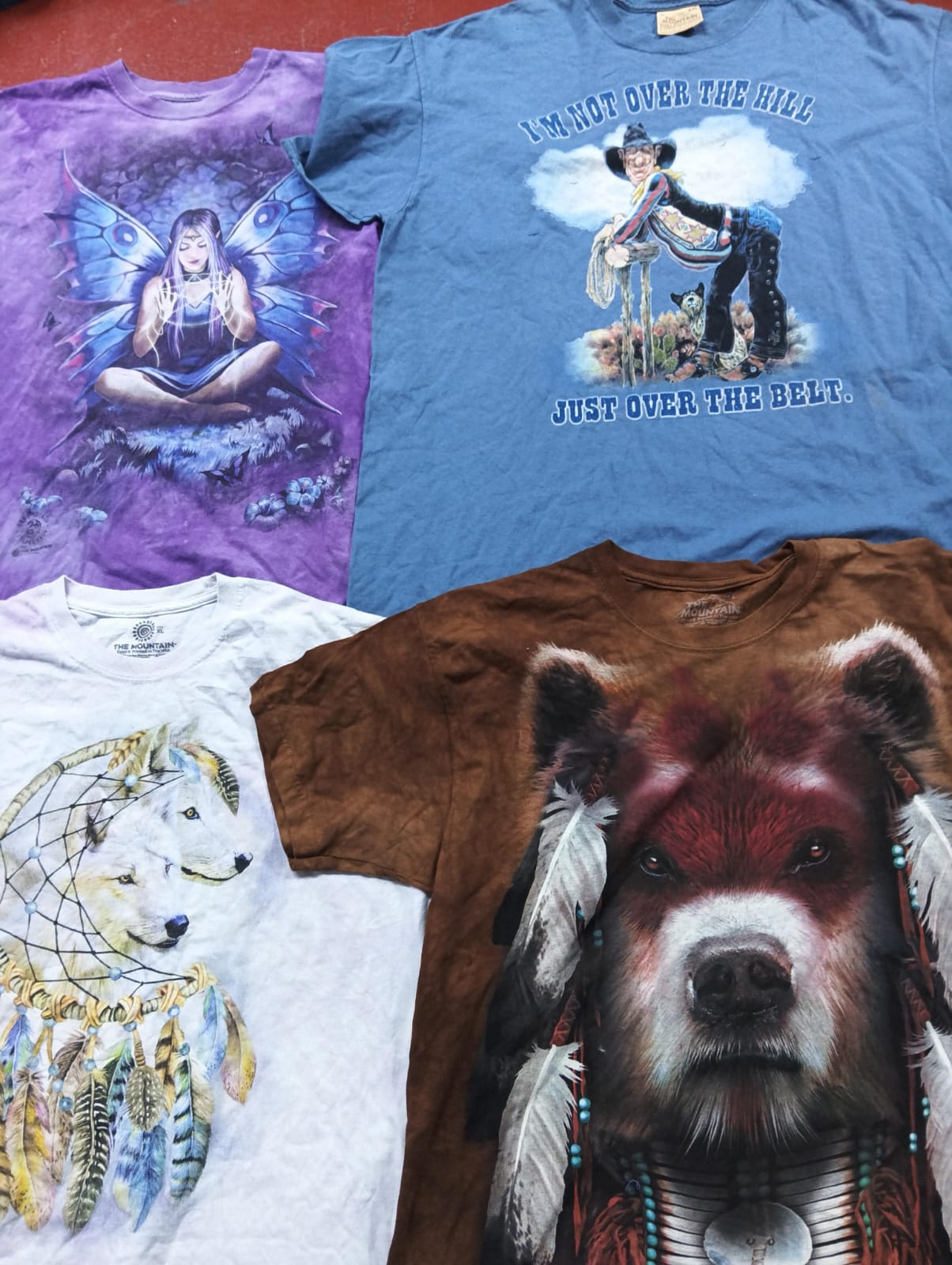 Las camisetas de The Mountain
