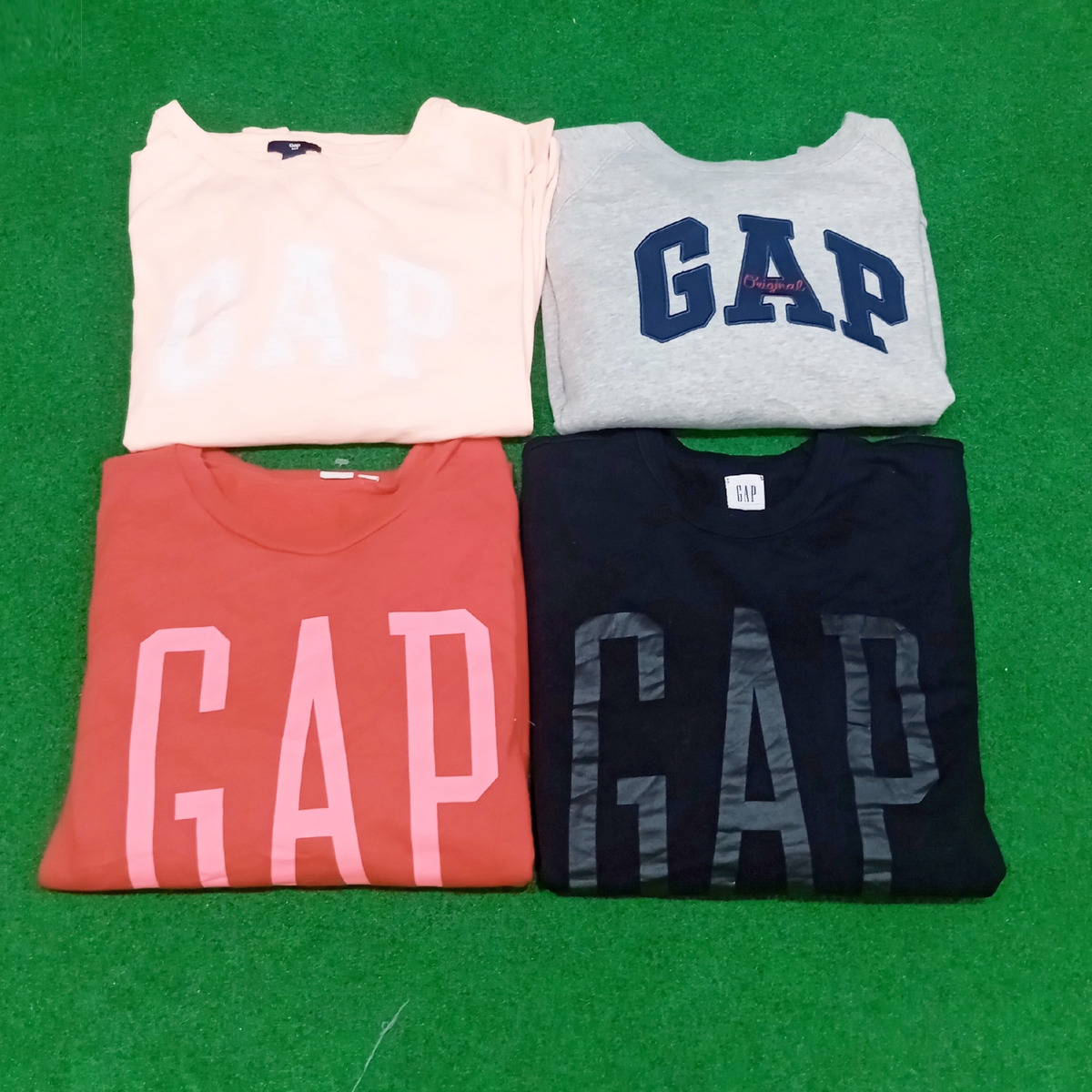 「Gap スウェットシャツ」