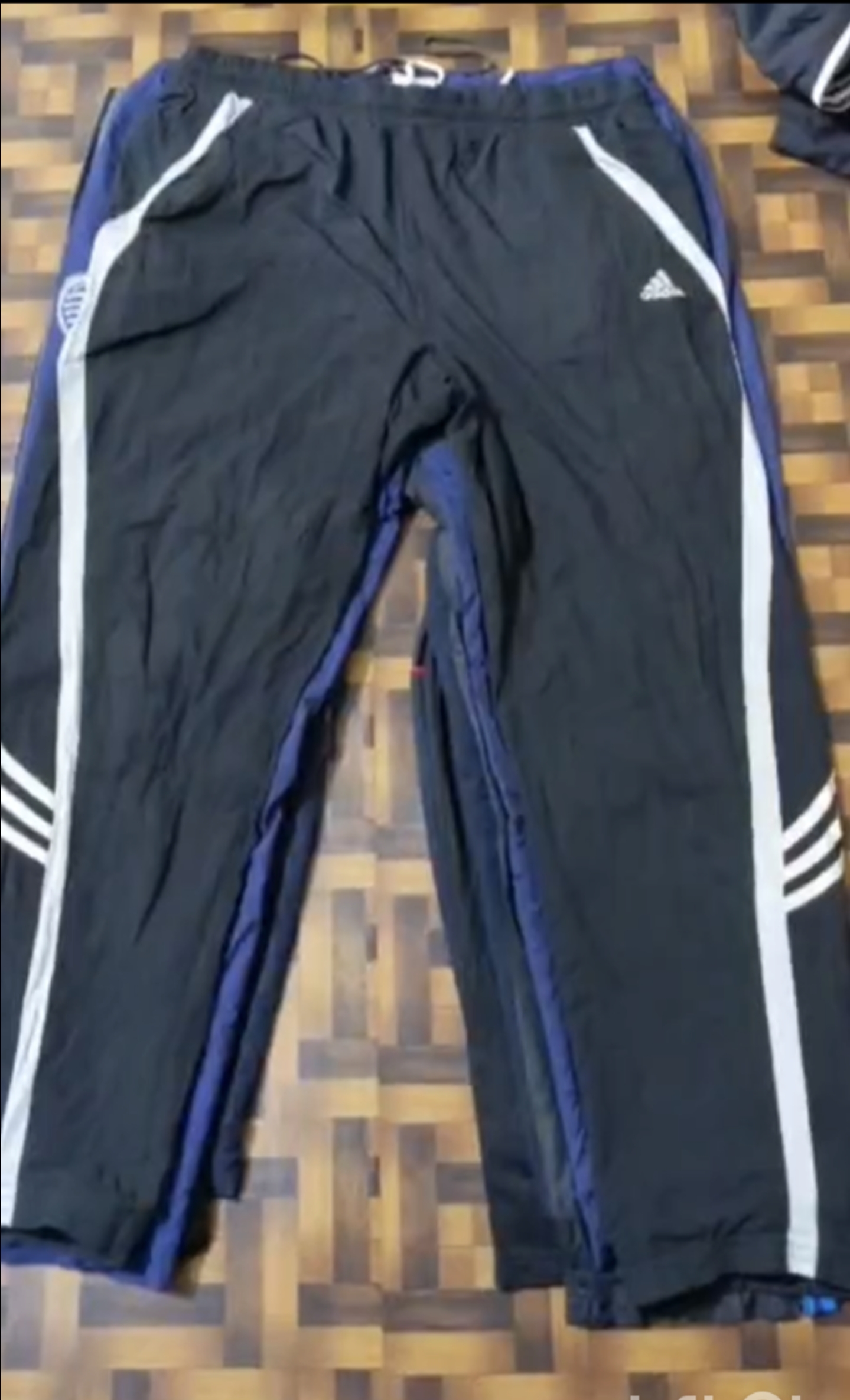 アディダス A/Bグレード トラックパンツ 👖