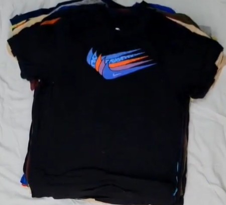 ナイキのTシャツ