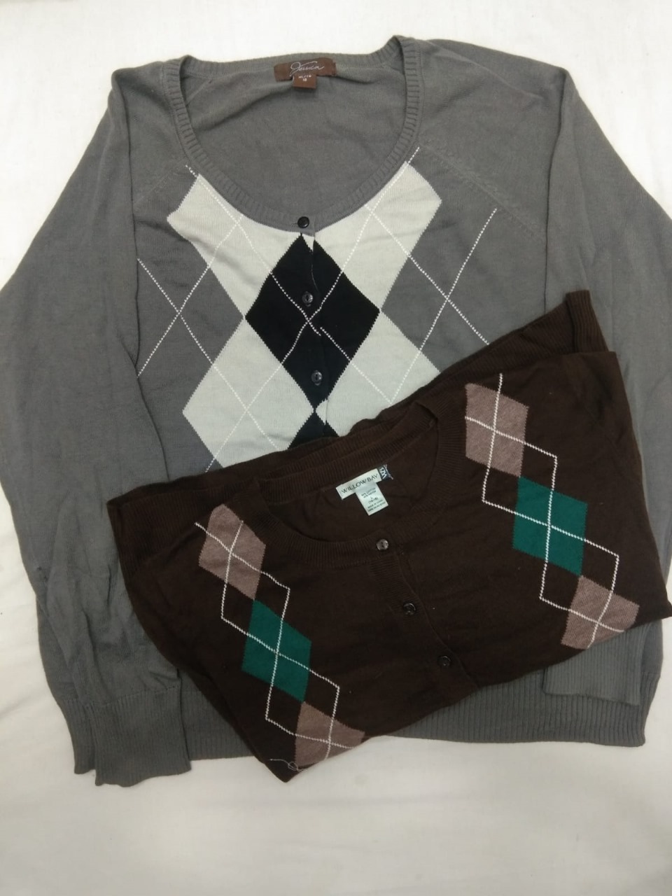 IQ0416 Y2k
Diamantpullover