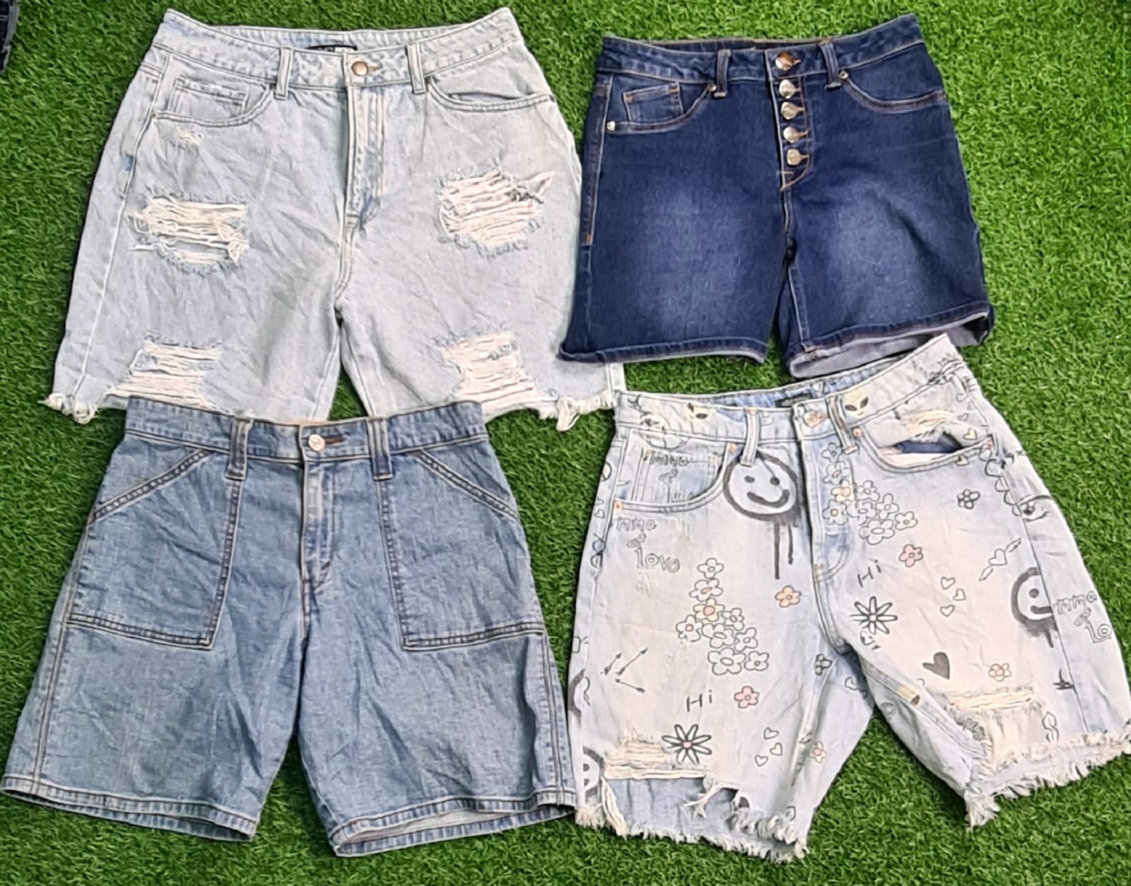Shorts de denim sem marca