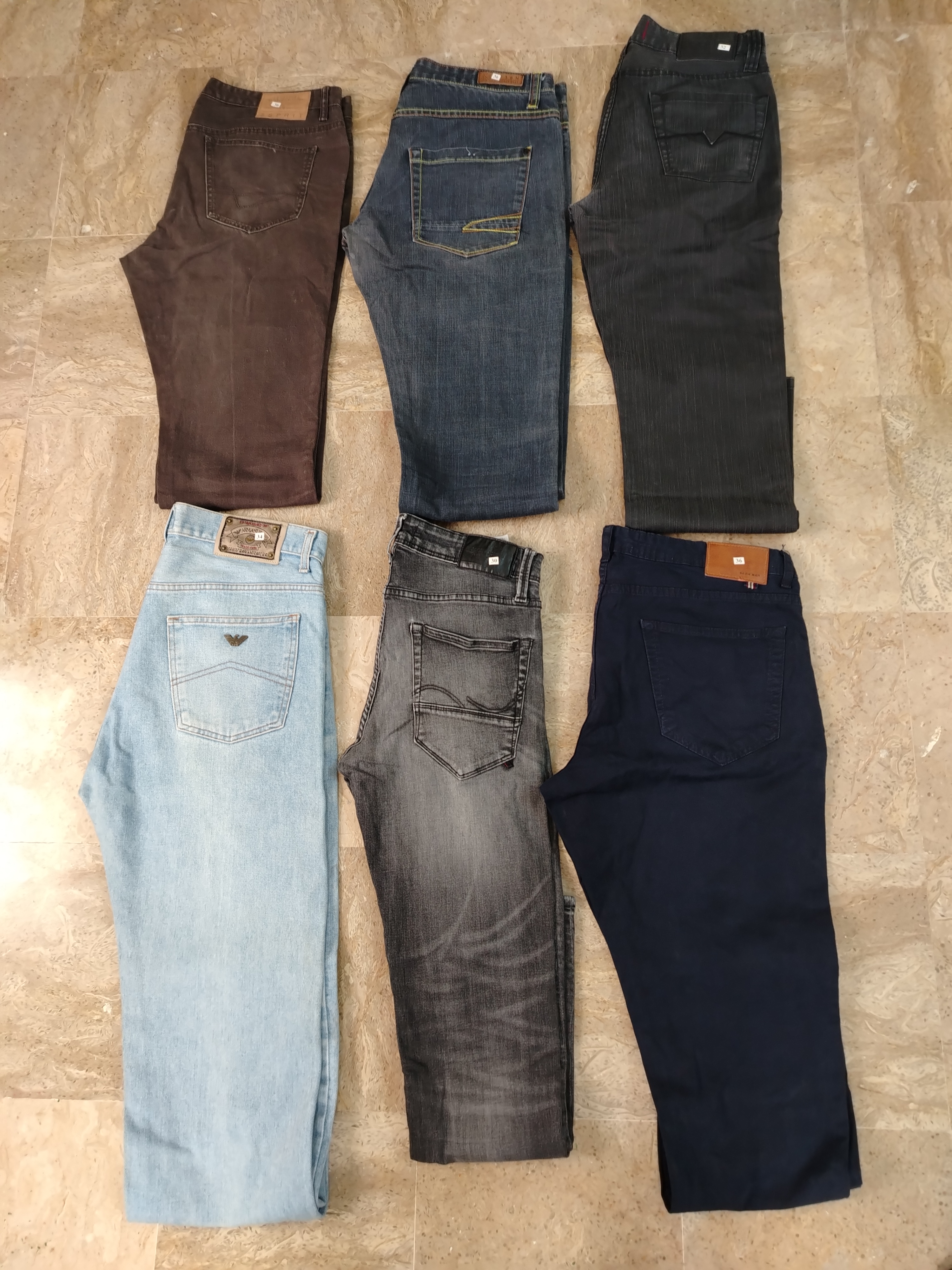 「UnBranded ミックスジーンズ」
