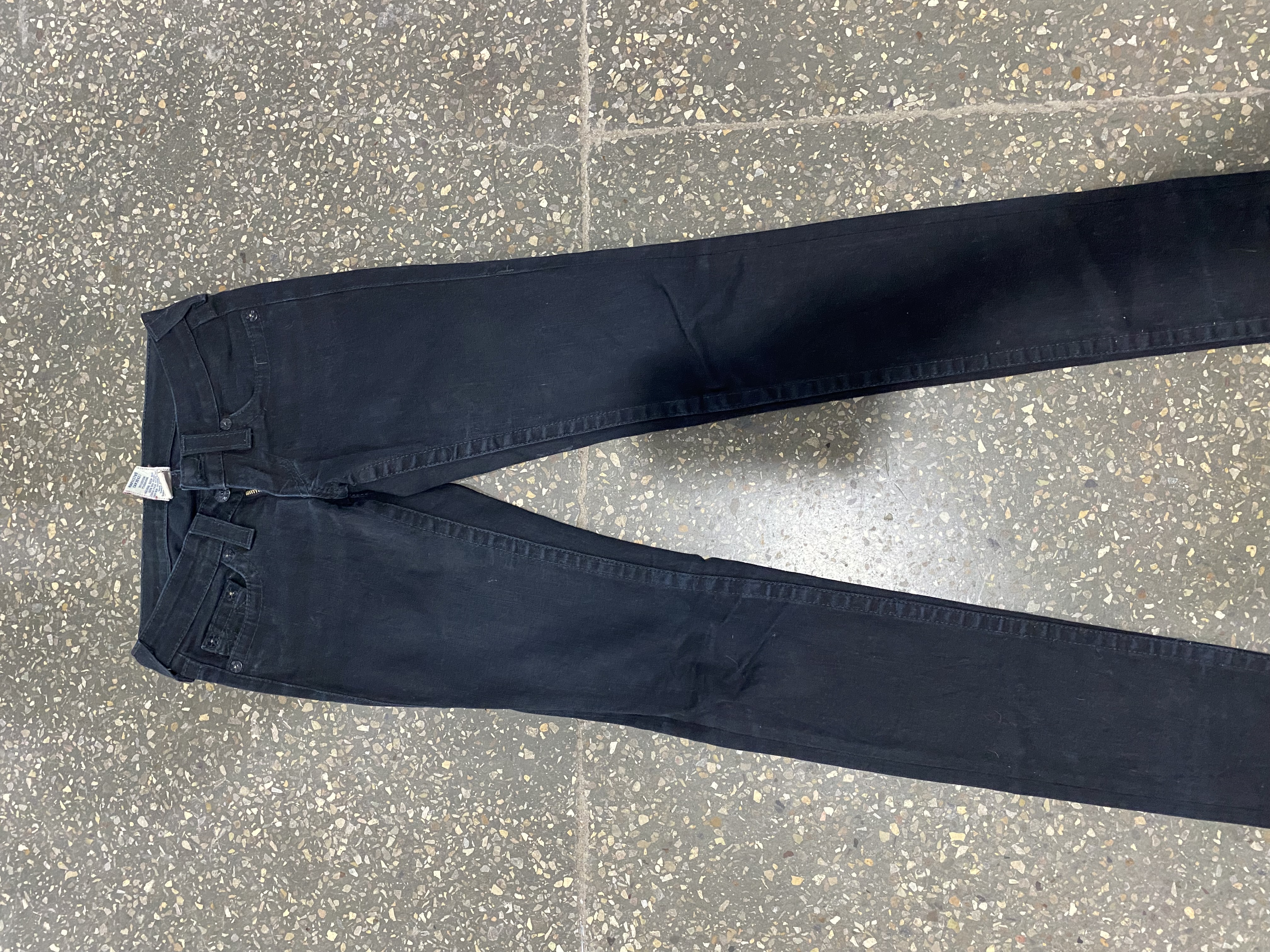 51 | Branded Jeans