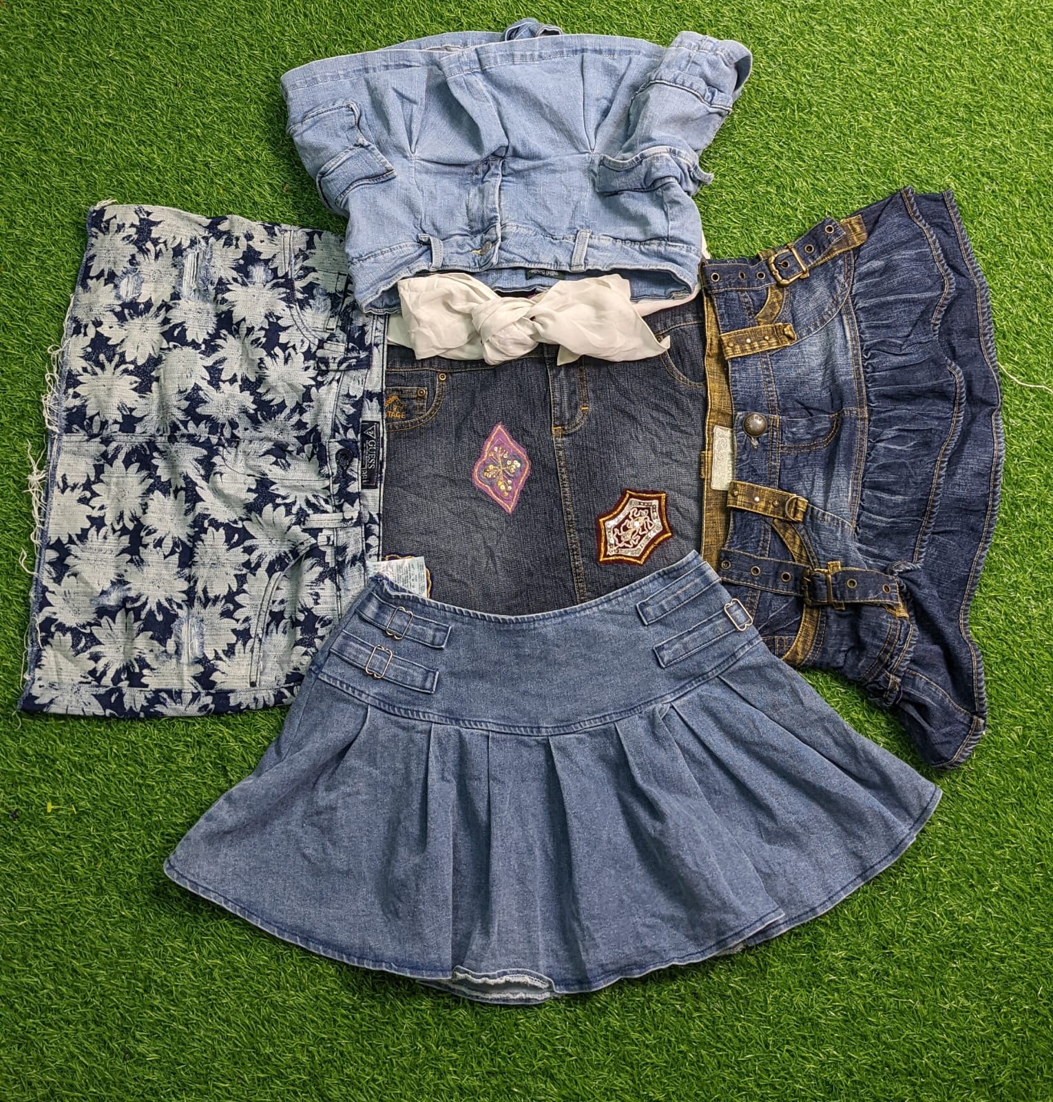 #0008 y2k mini denim skirts