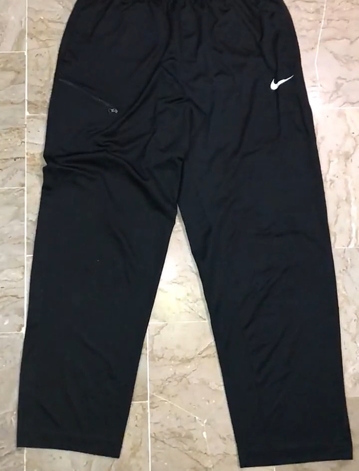Classical Nike trackpants