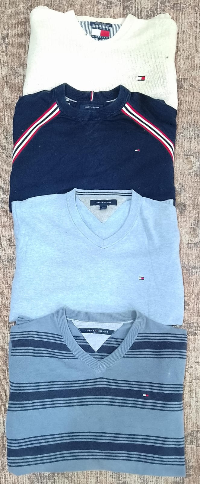 CR 0473 Y2K  Tommy Hilfiger Sweaters