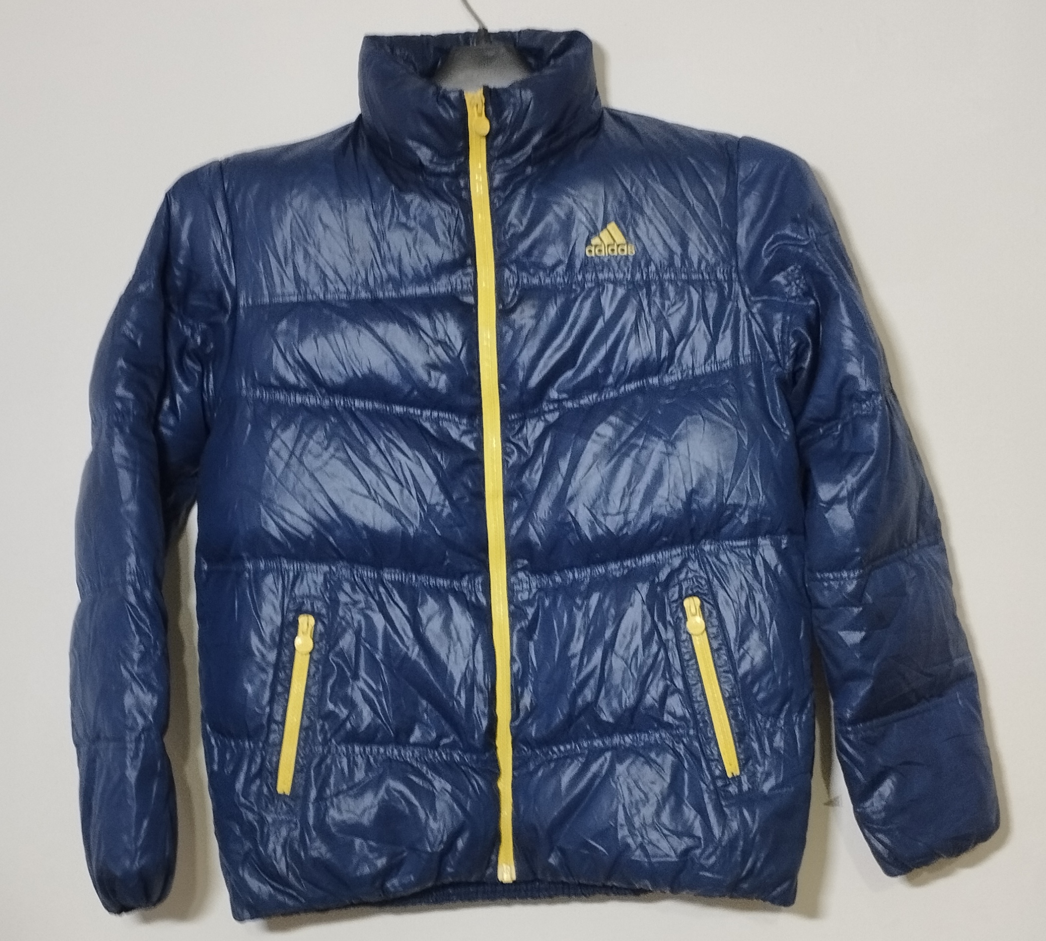 Authentische Adidas Pufferjacken