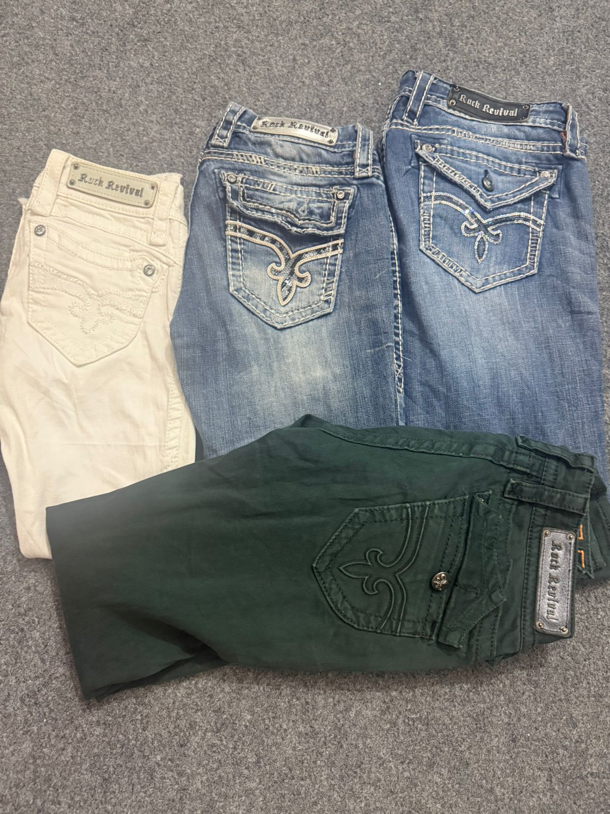 RT1112 Rock Revival Mix Jeans