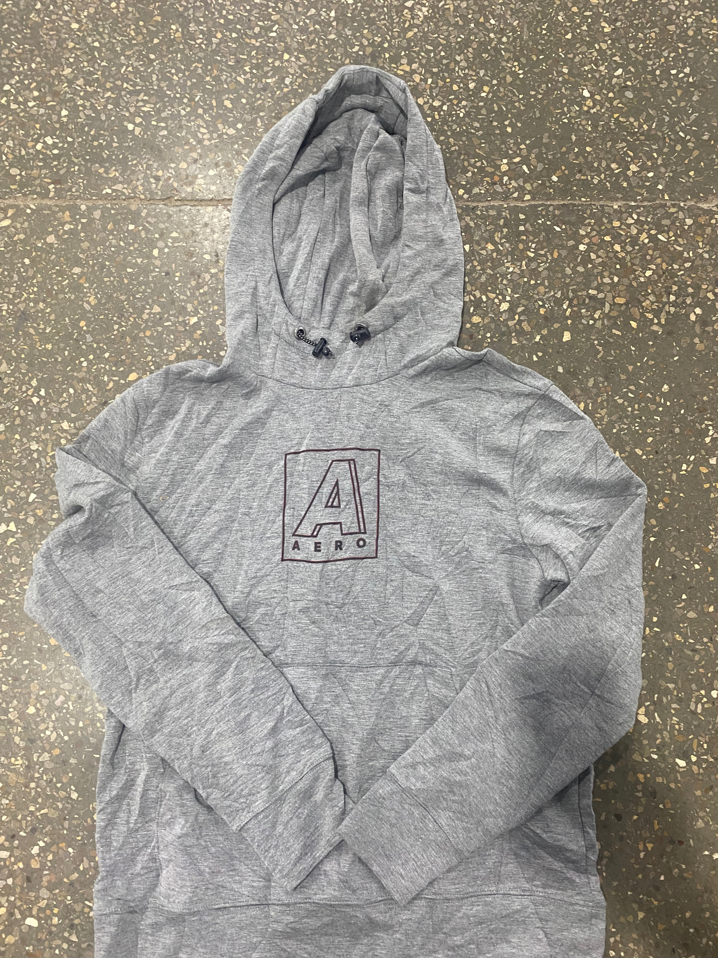 65 | Bedruckter Kapuzenpullover