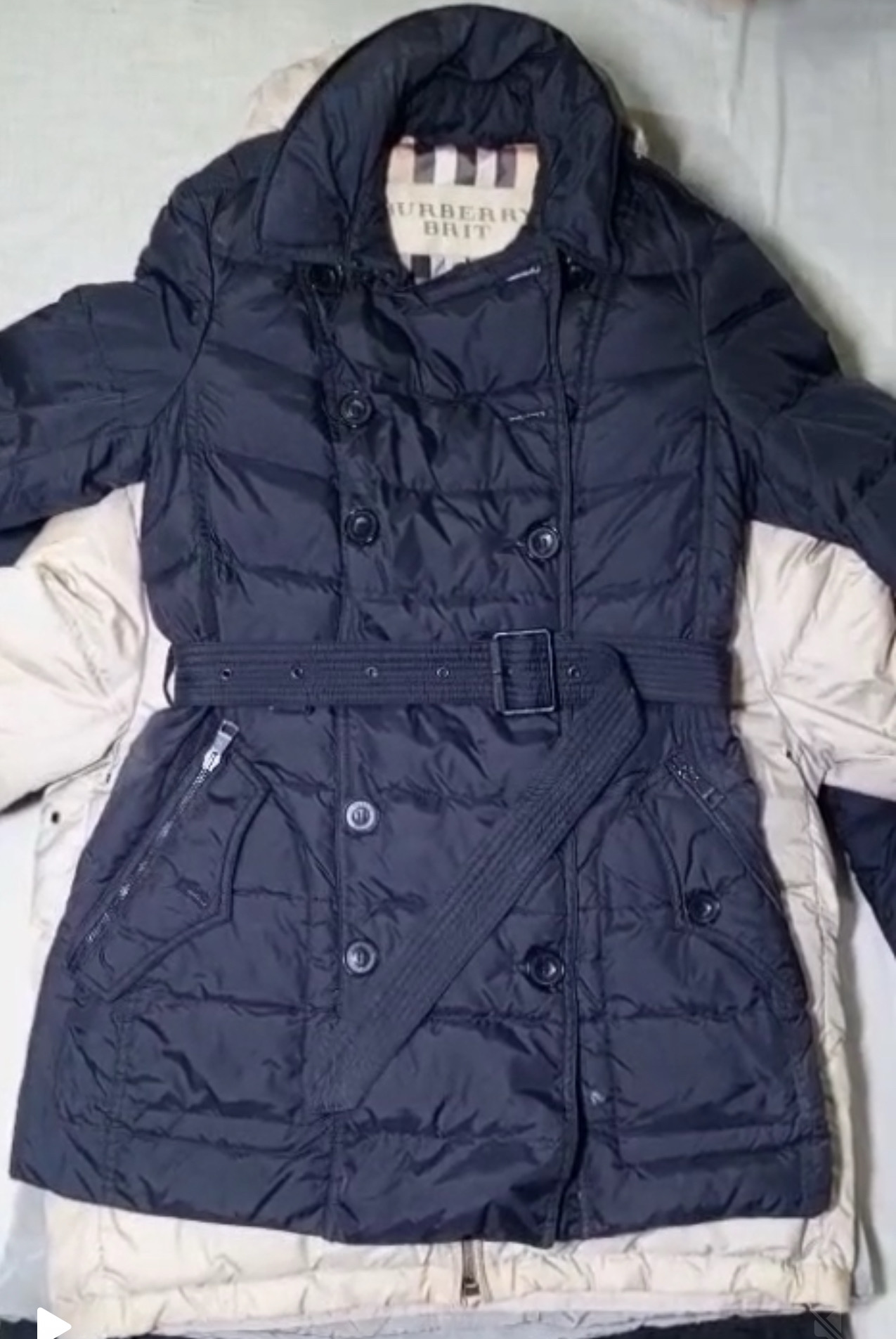 Casacos e Jaquetas Puffers Burberry Brit