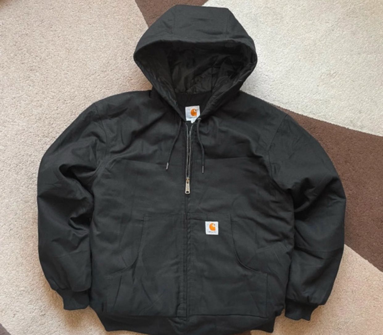 Jaqueta preta Carhartt estilo rework ativo