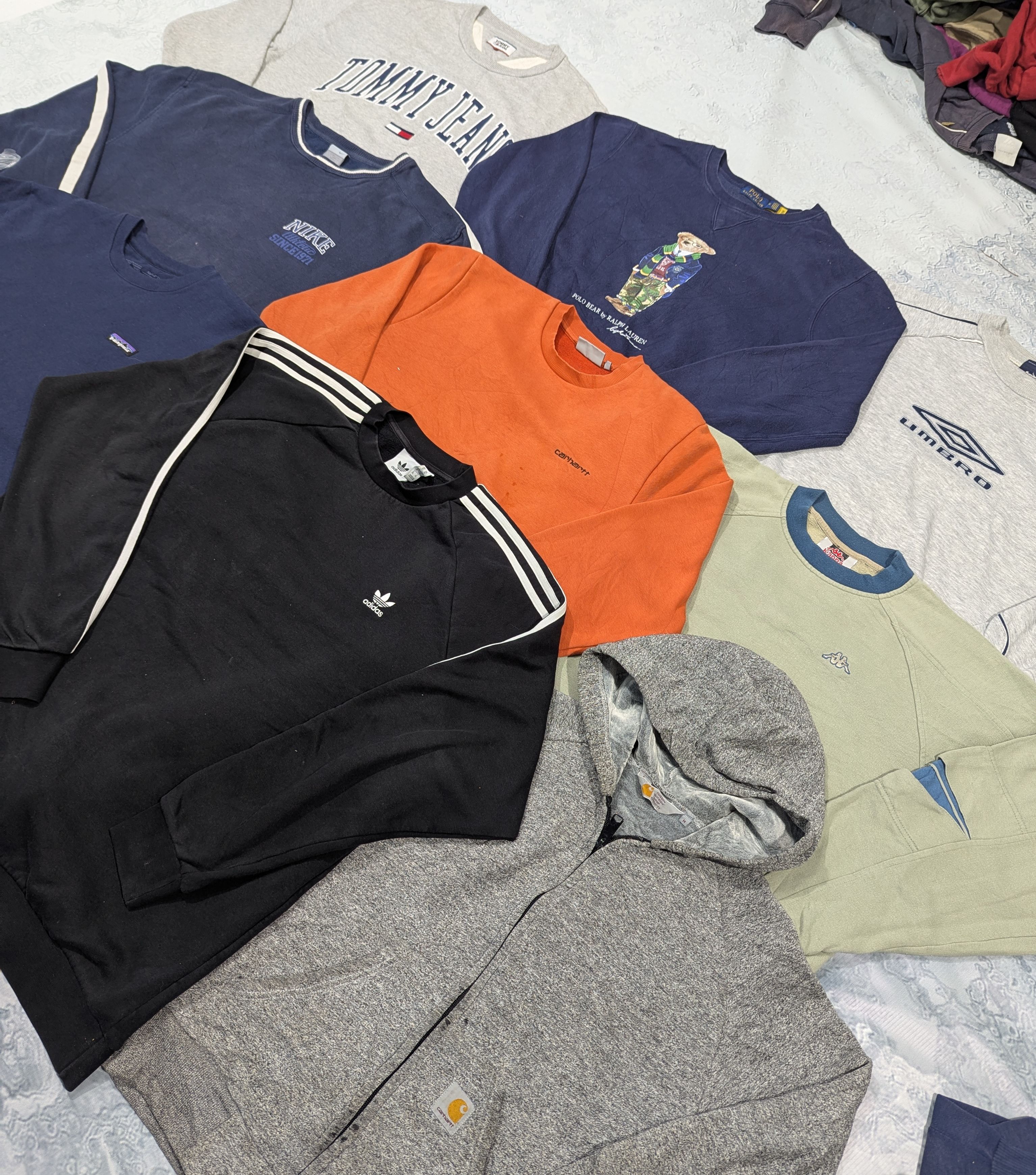 Branded sweatshirt and hoodie