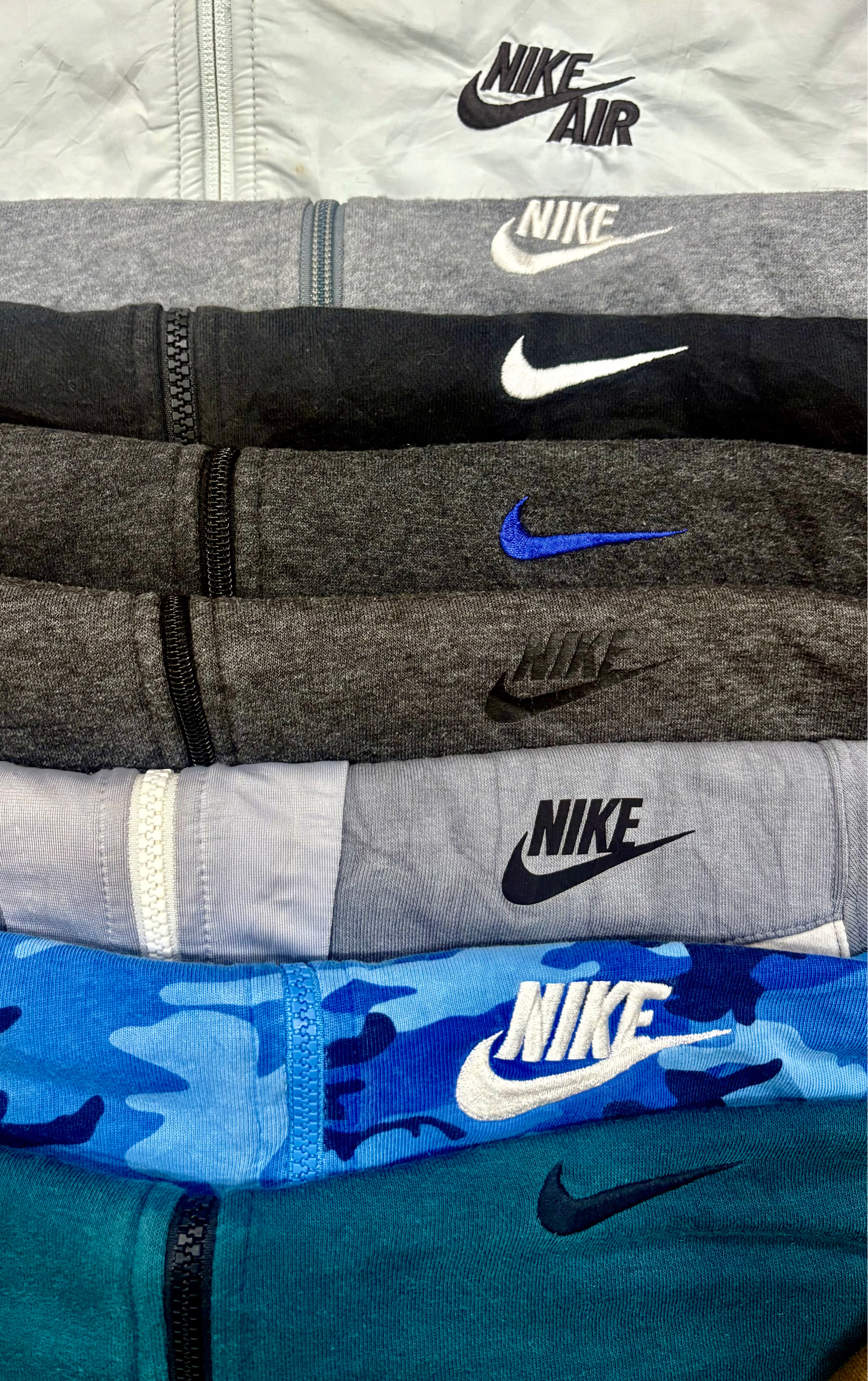 Nike Track Jackets und Windbreaker