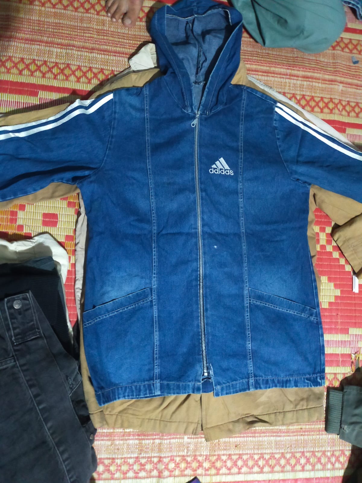 ADIDAS UND ANDERE MIX-MARKEN JACKEN (MD149)