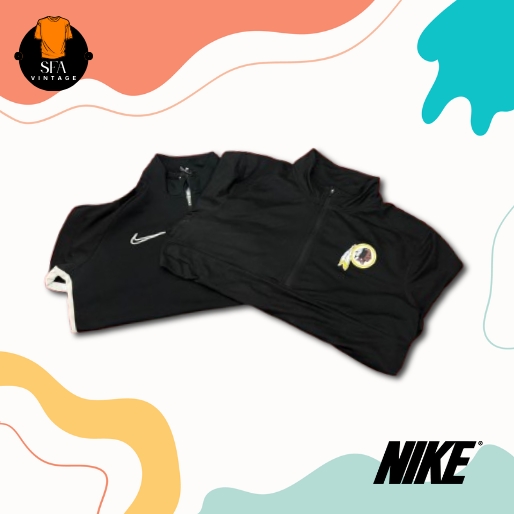 Fermature a metà Nike