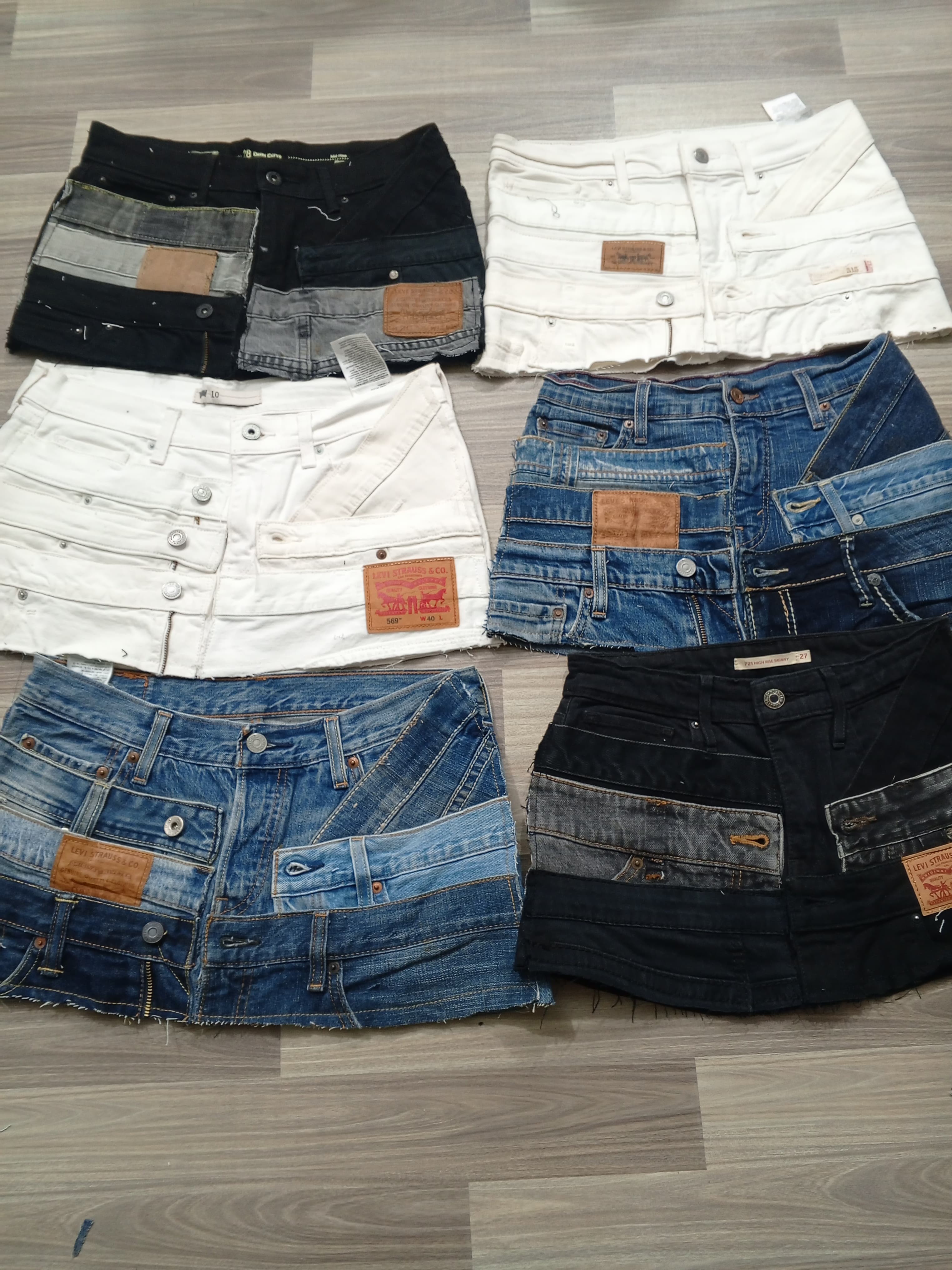 HD1104 Gonne Micro Mini con cintura Levi's da donna riciclate - 16 pezzi