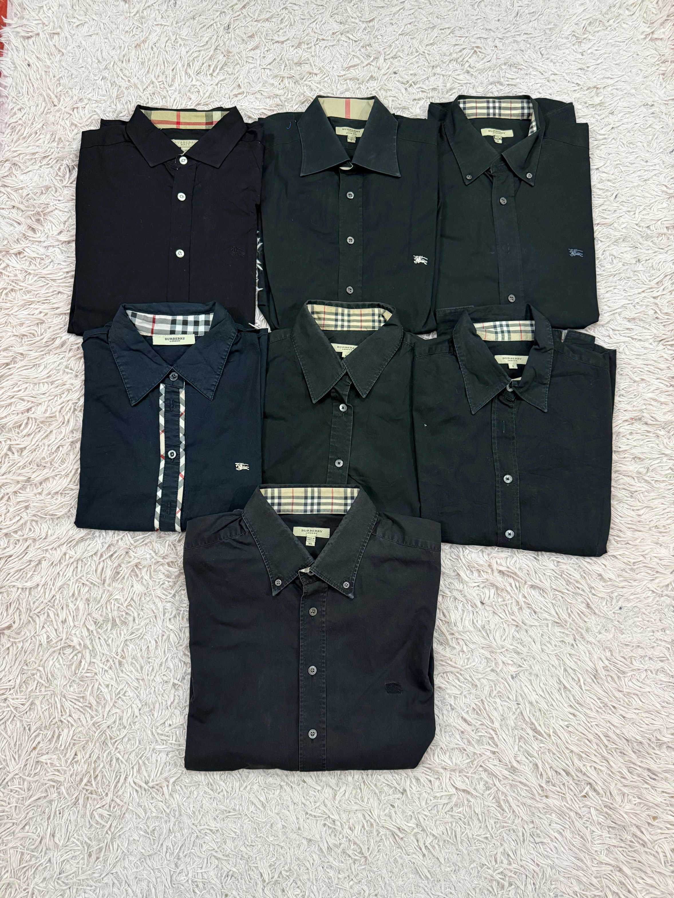 Camisas Burberry Preta e Branca